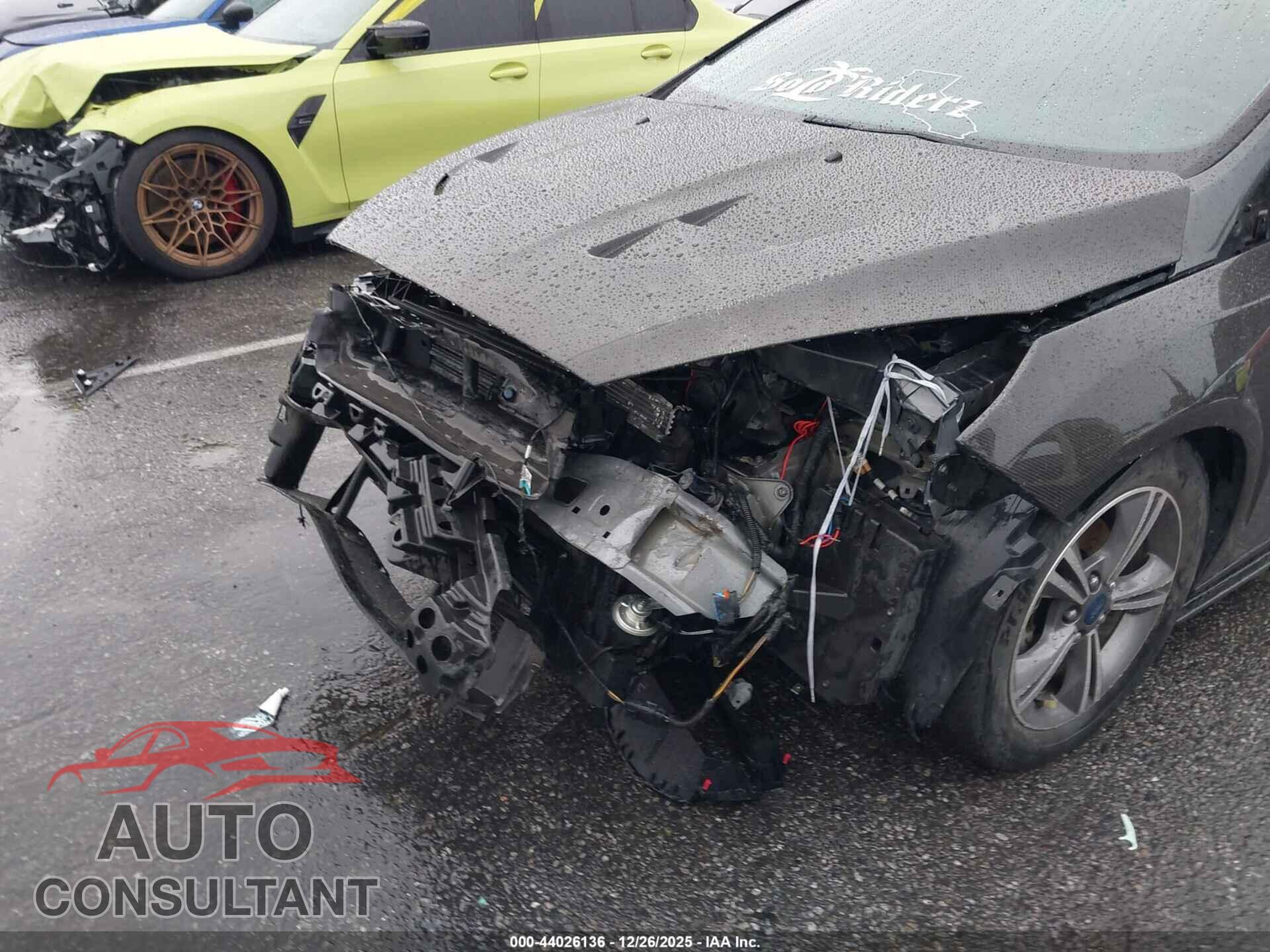 FORD FOCUS 2017 - 1FADP3FE5HL308332