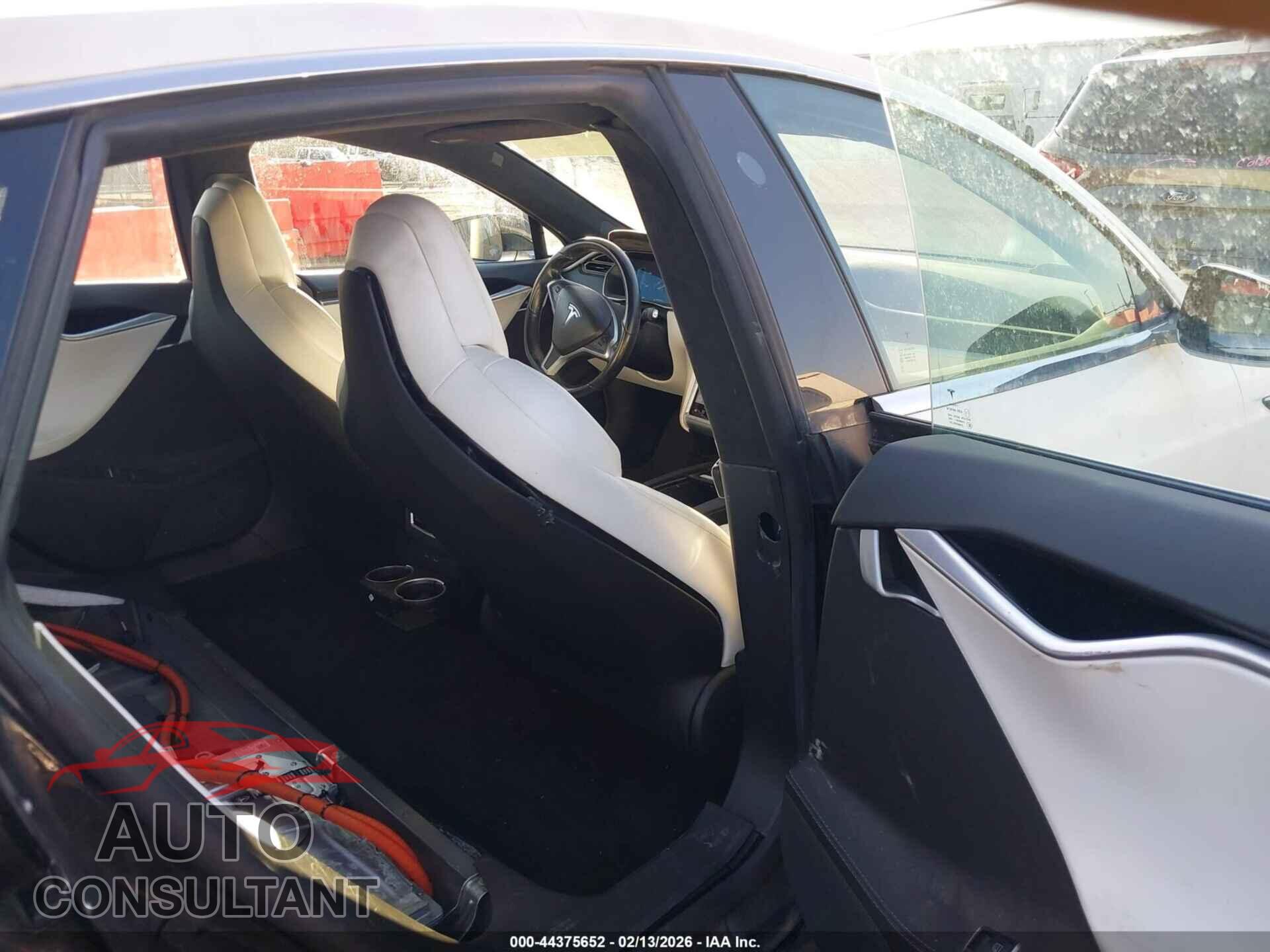 TESLA MODEL S 2017 - 5YJSA1E22HF204981