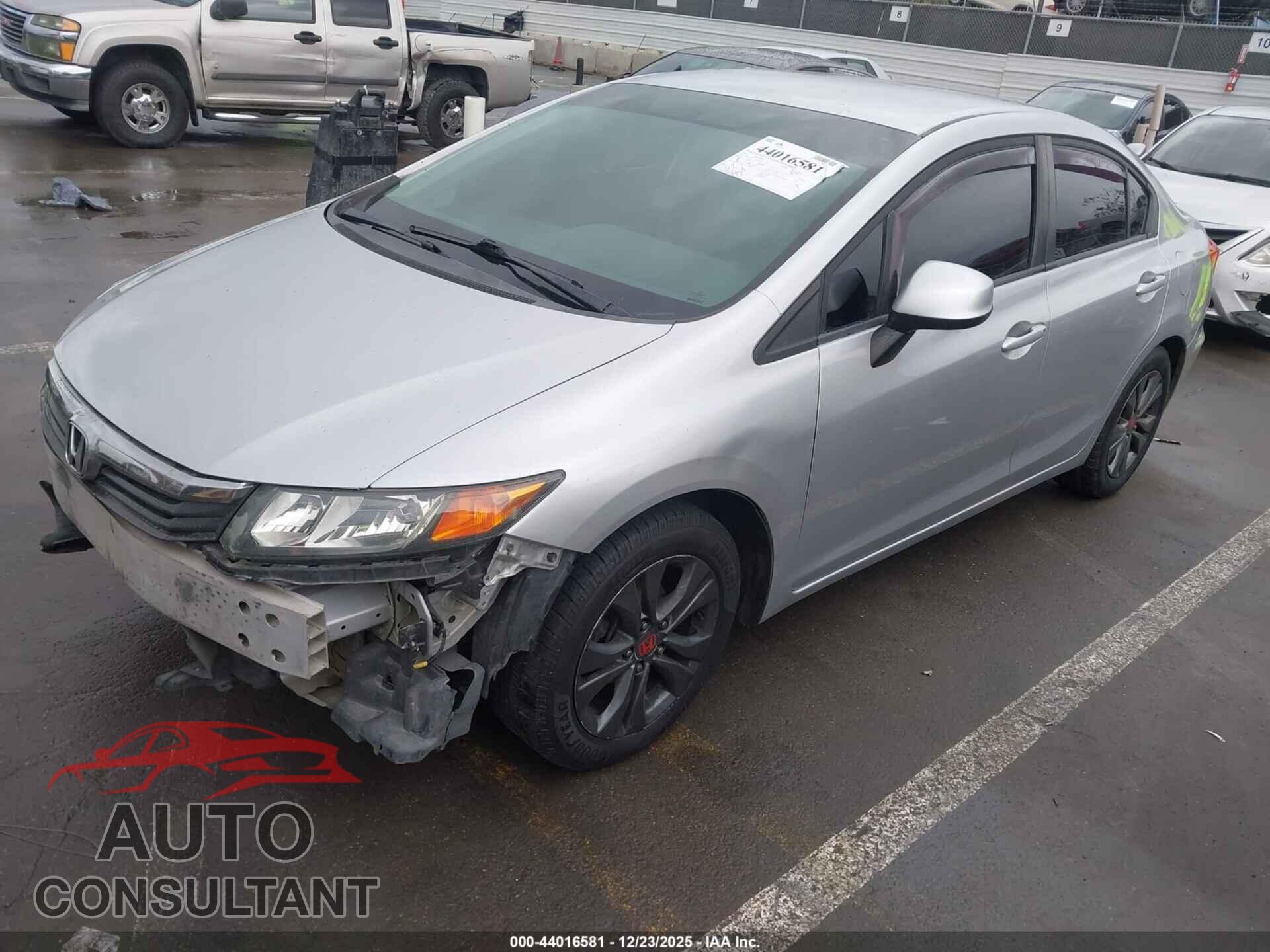 HONDA CIVIC 2012 - 2HGFB2F55CH333802