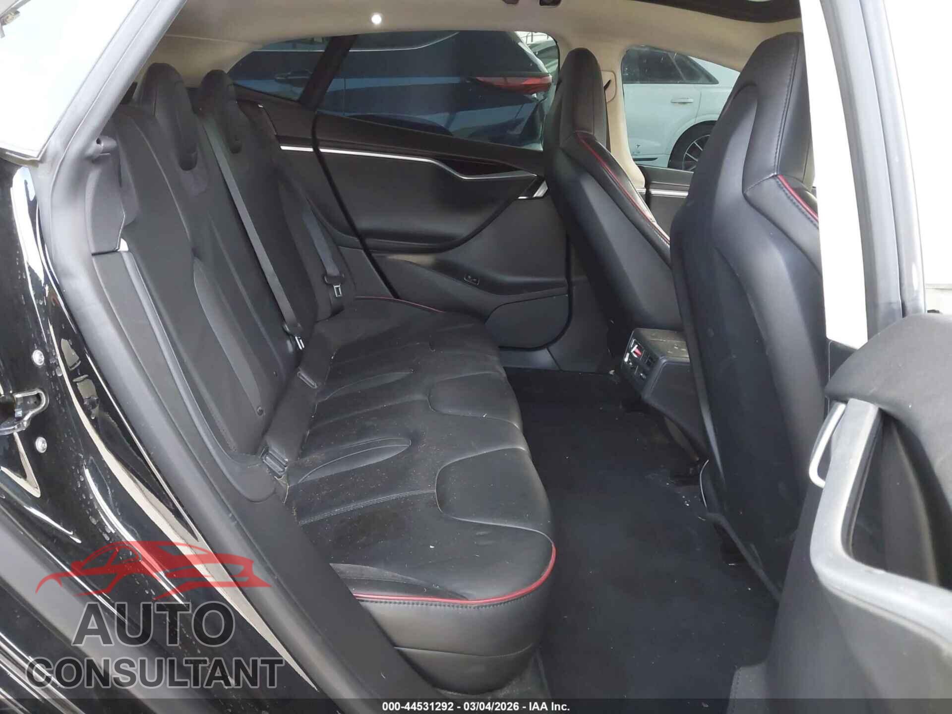 TESLA MODEL S 2013 - 5YJSA1CP0DFP06316