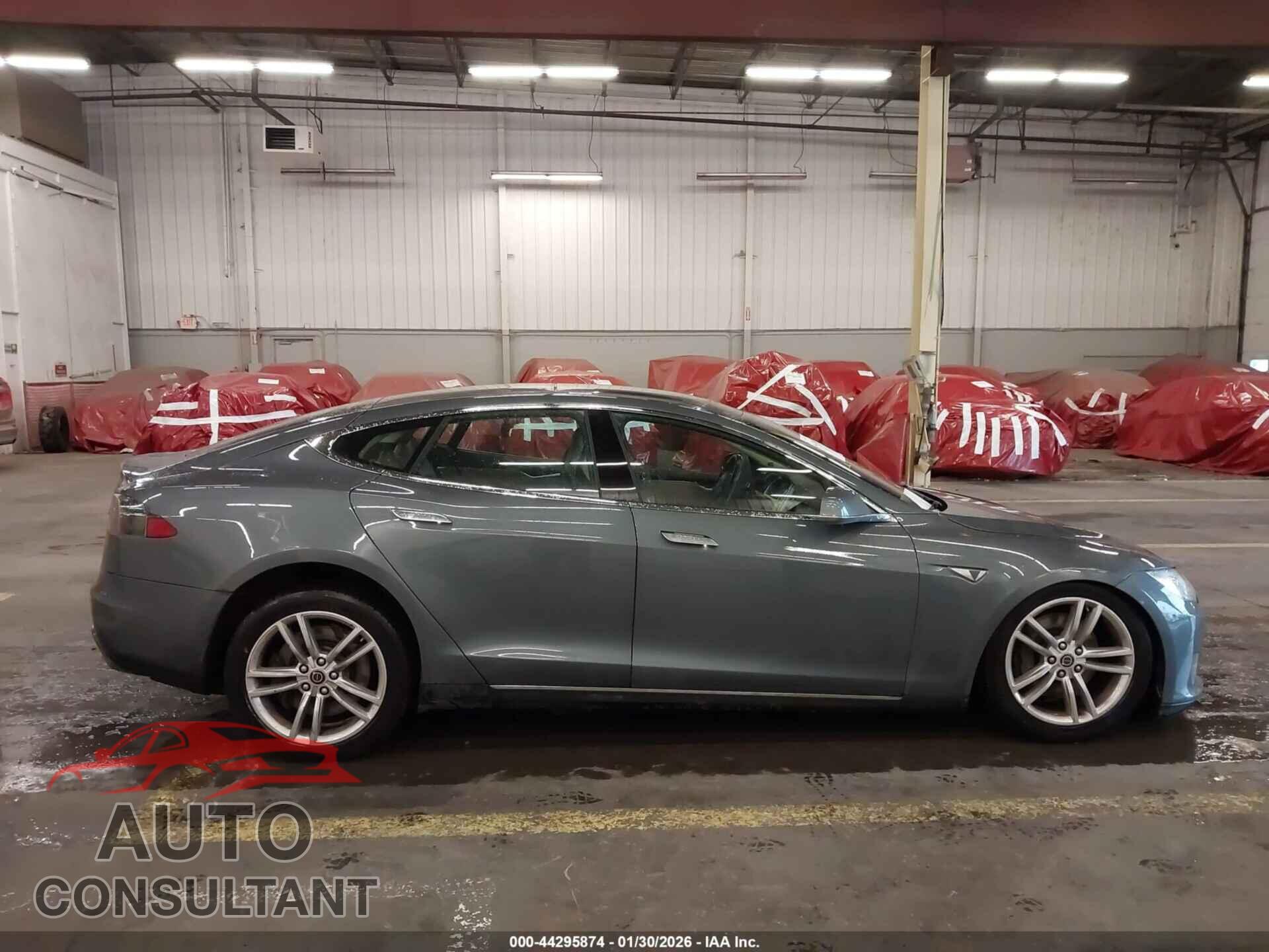 TESLA MODEL S 2013 - 5YJSA1DN6DFP03403