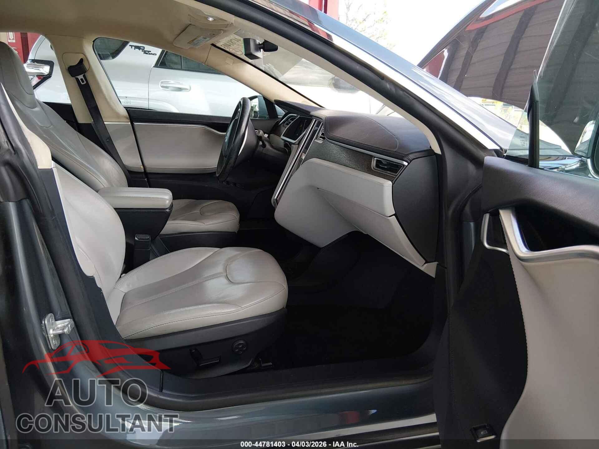 TESLA MODEL S 2013 - 5YJSA1AC2DFP10769