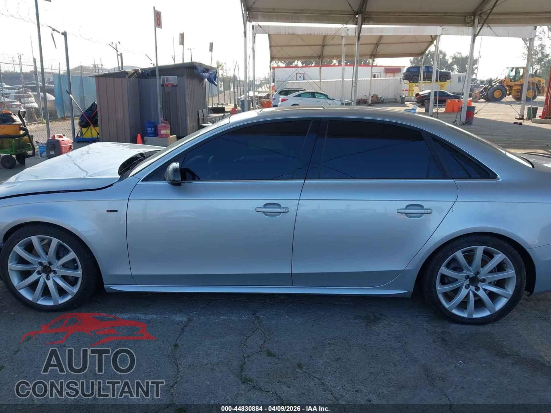 AUDI A4 2014 - WAUAFAFL3EA075039