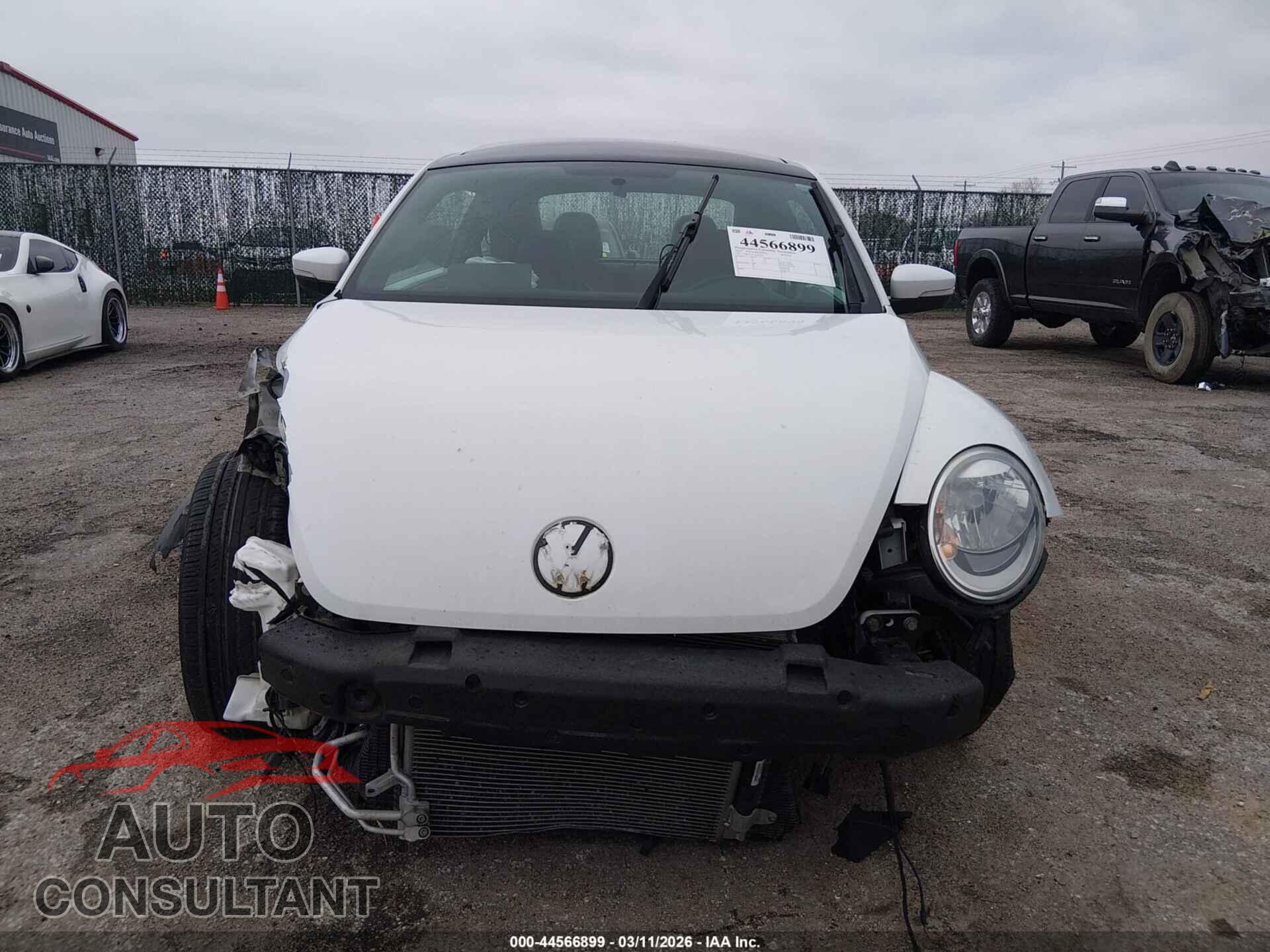VOLKSWAGEN BEETLE 2015 - 3VWJ17AT2FM603473