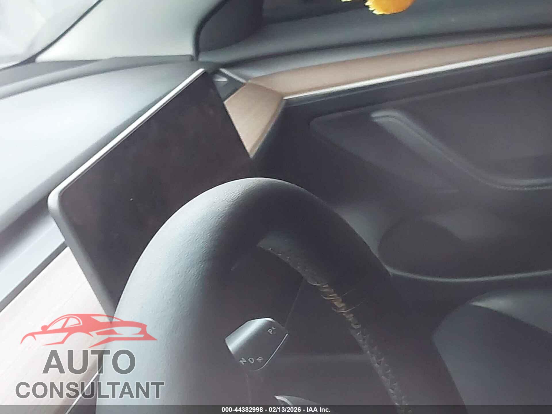 TESLA MODEL 3 2021 - 5YJ3E1EA4MF143711