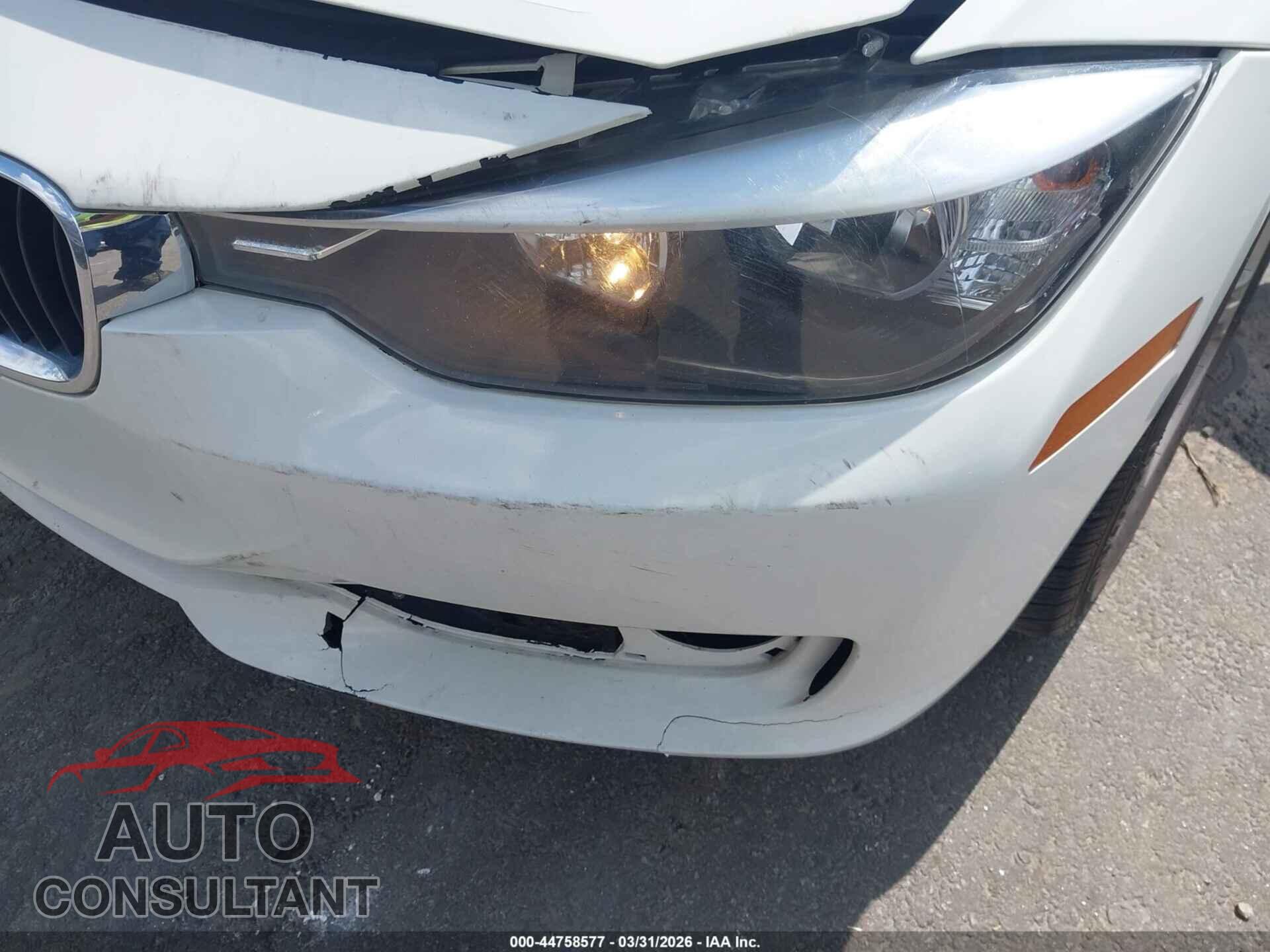 BMW 320I 2015 - WBA3B1G56FNT04490