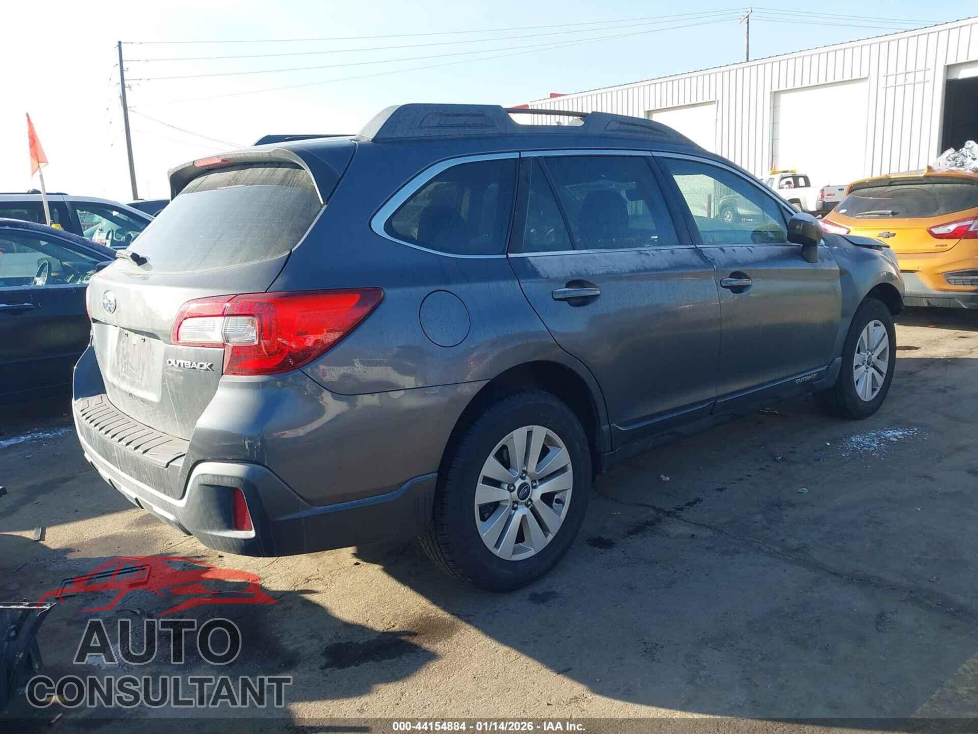 SUBARU OUTBACK 2018 - 4S4BSAAC5J3303661