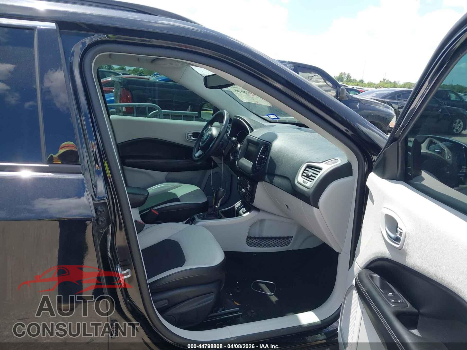 JEEP COMPASS 2019 - 3C4NJCBB0KT676764