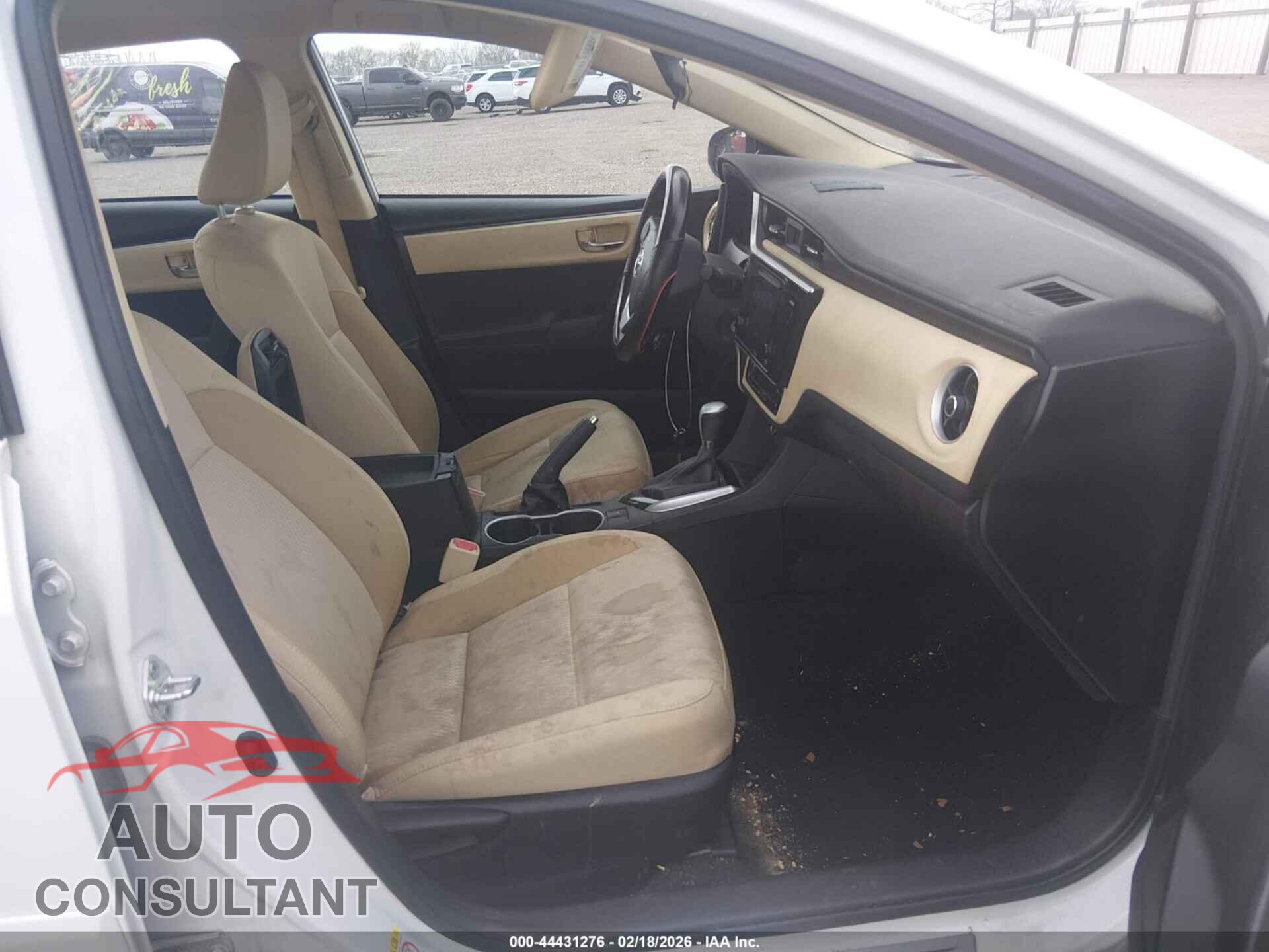 TOYOTA COROLLA 2017 - 5YFBURHE8HP590323