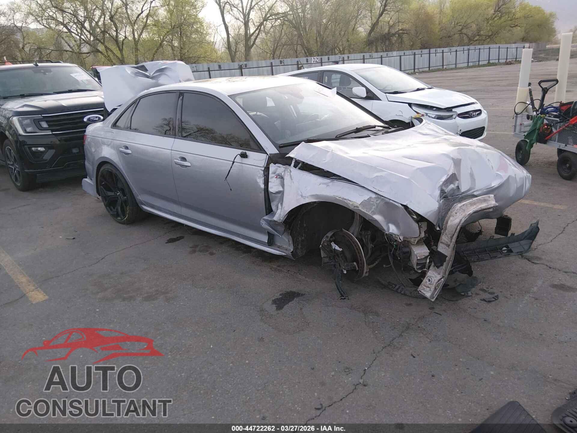 AUDI A4 2017 - WAUDNAF4XHN054047