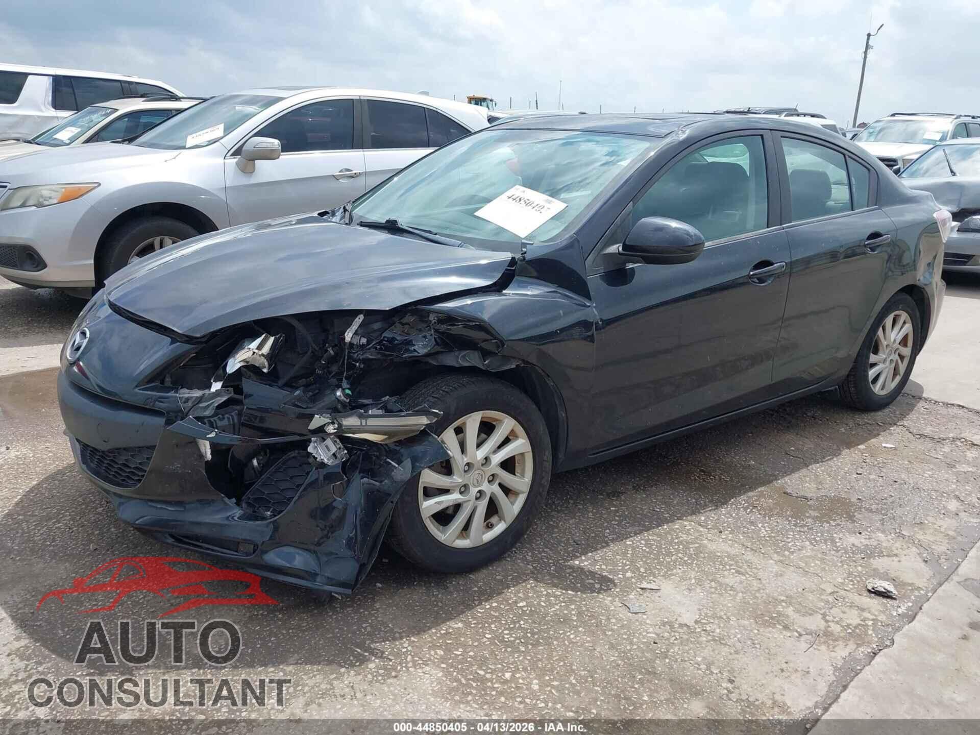 MAZDA MAZDA3 2012 - JM1BL1W77C1530961