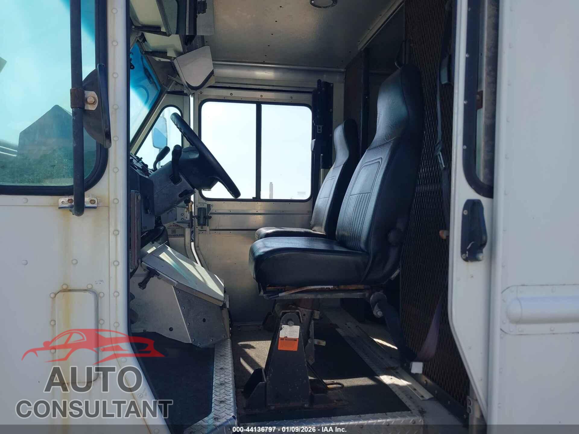 FORD E-350 STRIPPED 2014 - 1FC3E3KL1EDB11017