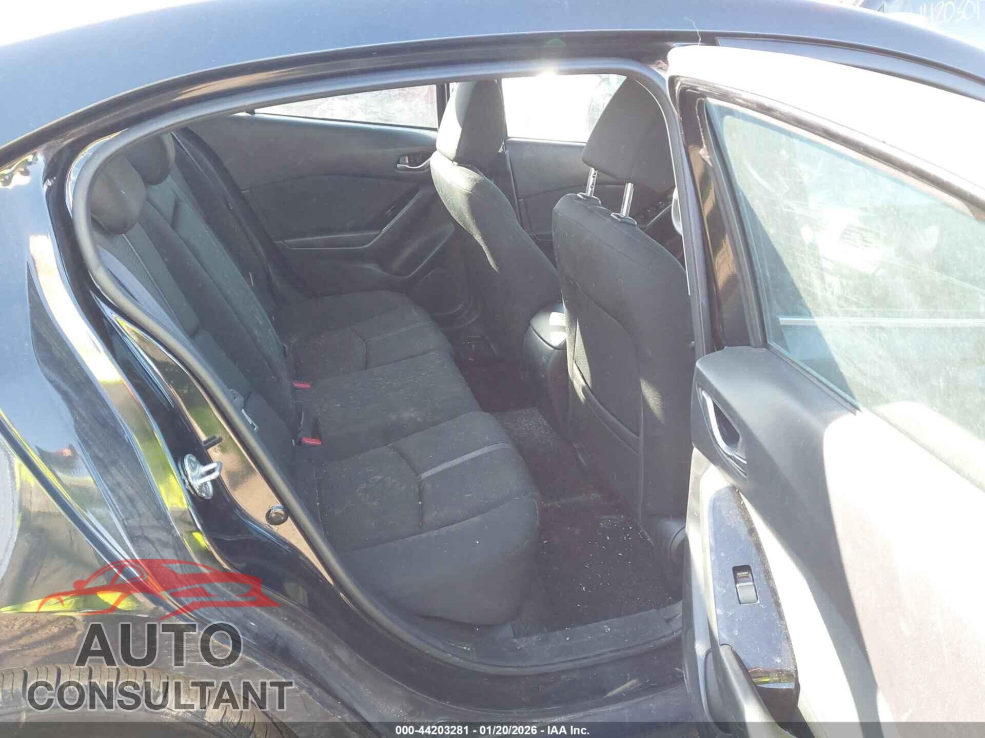 MAZDA MAZDA3 2017 - 3MZBN1U77HM102909