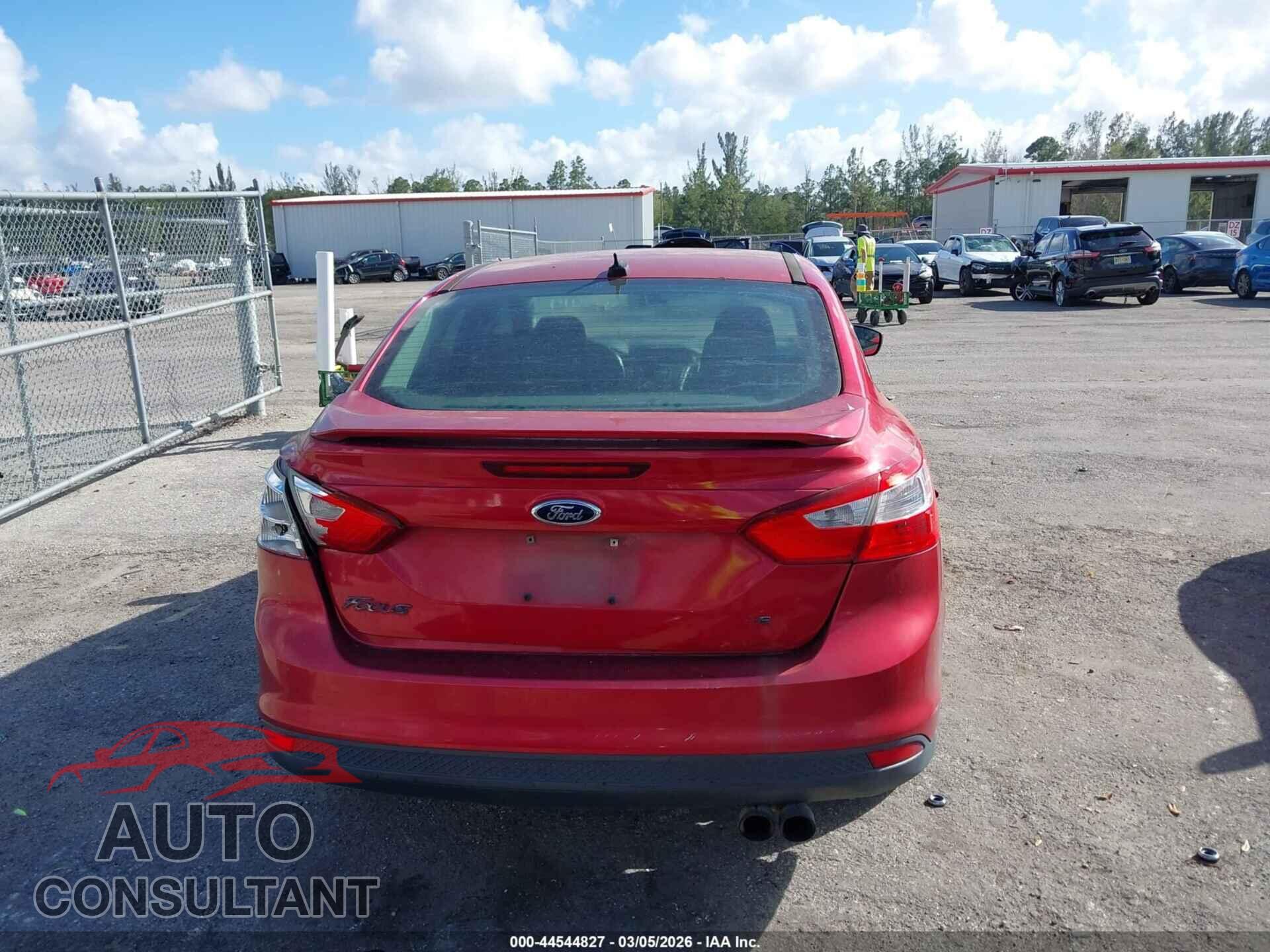 FORD FOCUS 2012 - 1FAHP3F29CL447119