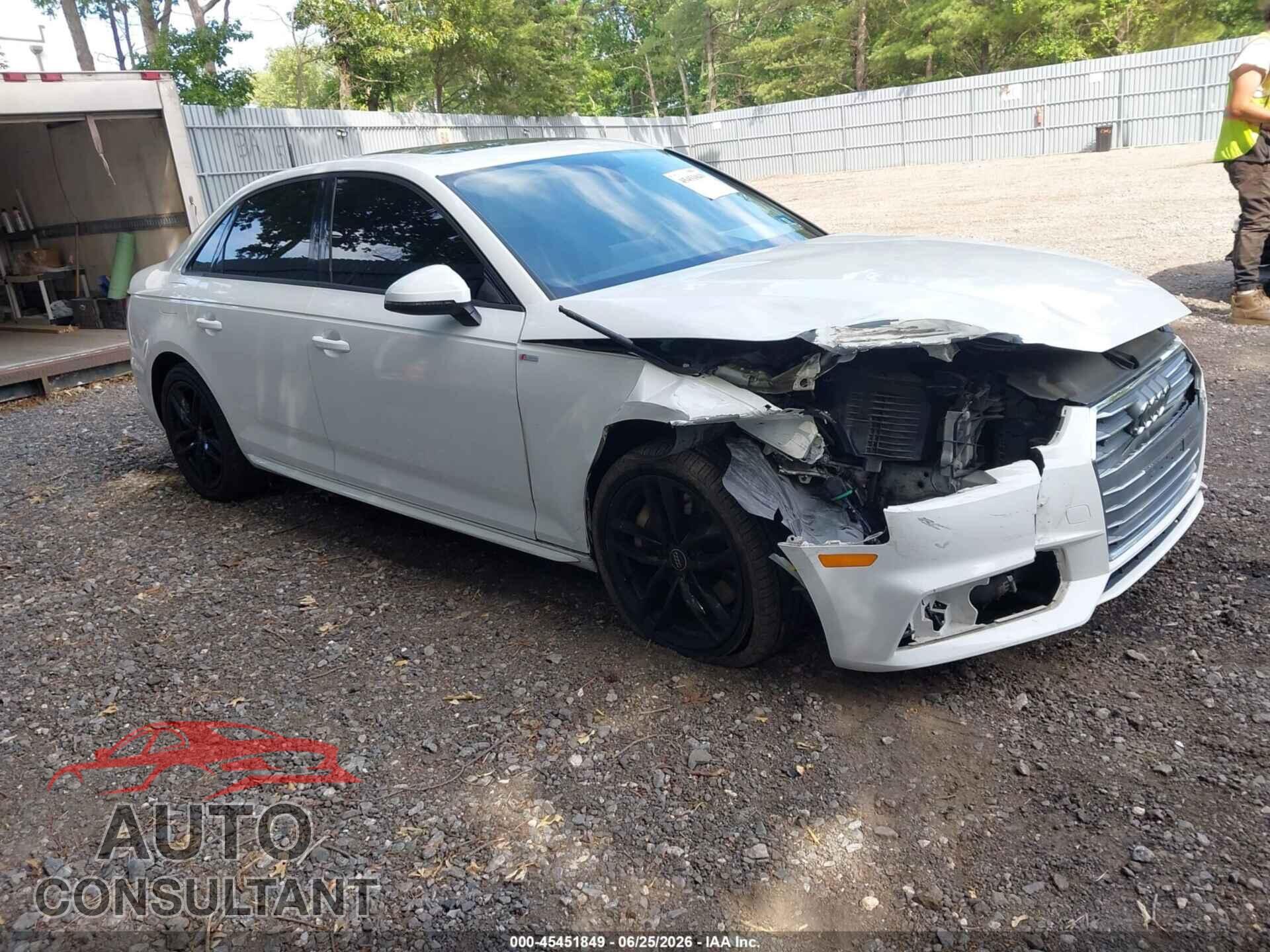 AUDI A4 2017 - WAUDNAF40HN054591