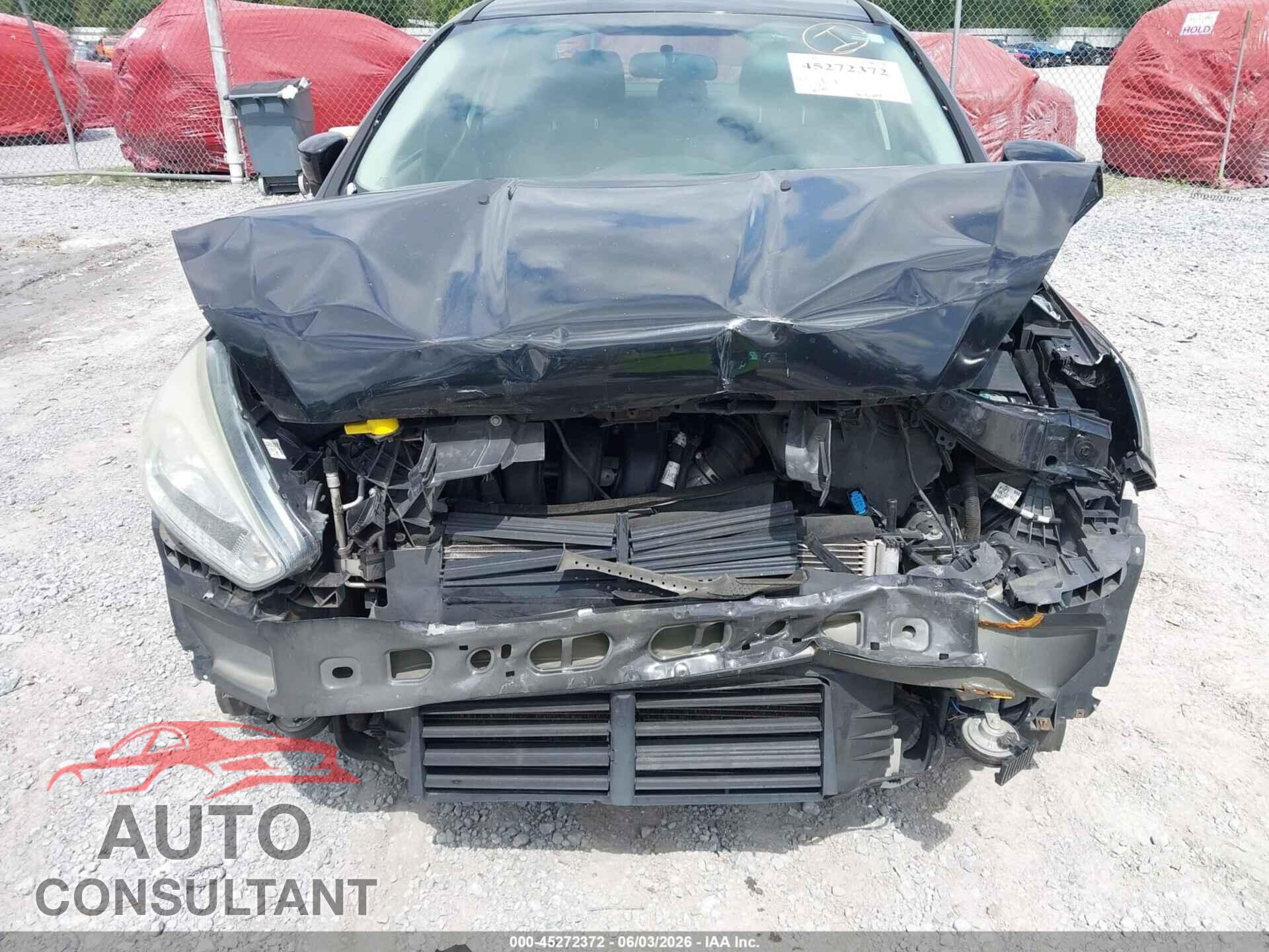 FORD FOCUS 2017 - 1FADP3F28HL219151