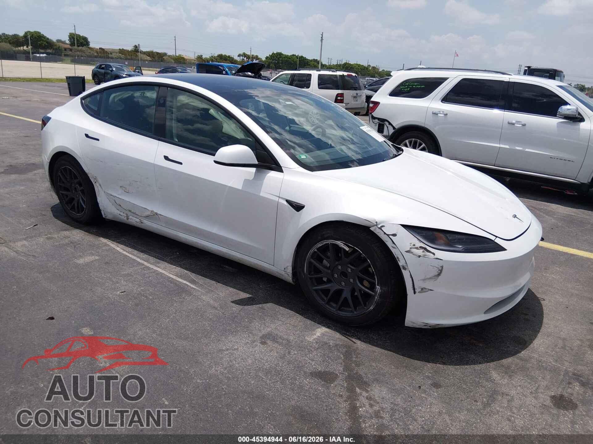 TESLA MODEL 3 2026 - 5YJ3E1EA0TF137449