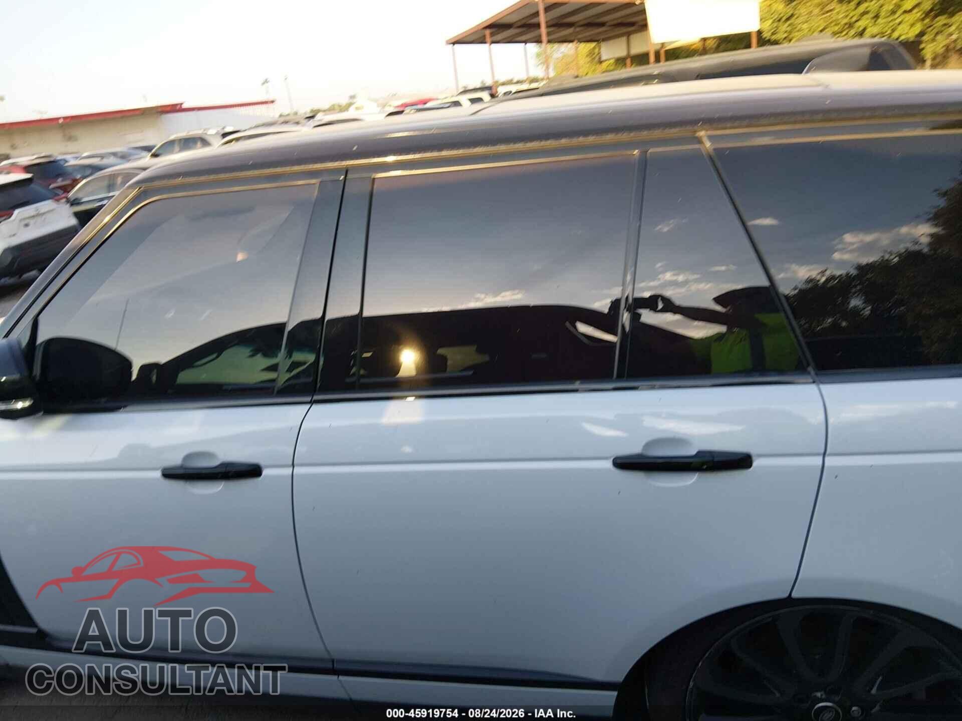 LAND ROVER RANGE ROVER 2017 - SALGS2FE8HA323766