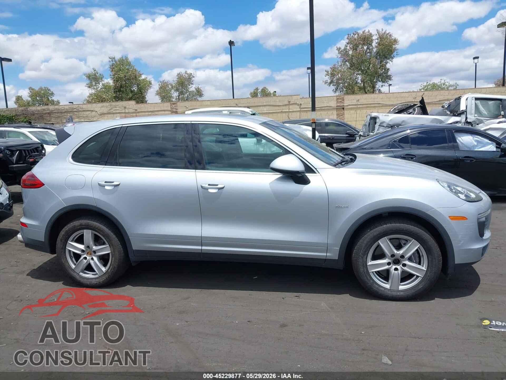 PORSCHE CAYENNE 2016 - WP1AF2A20GLA40309