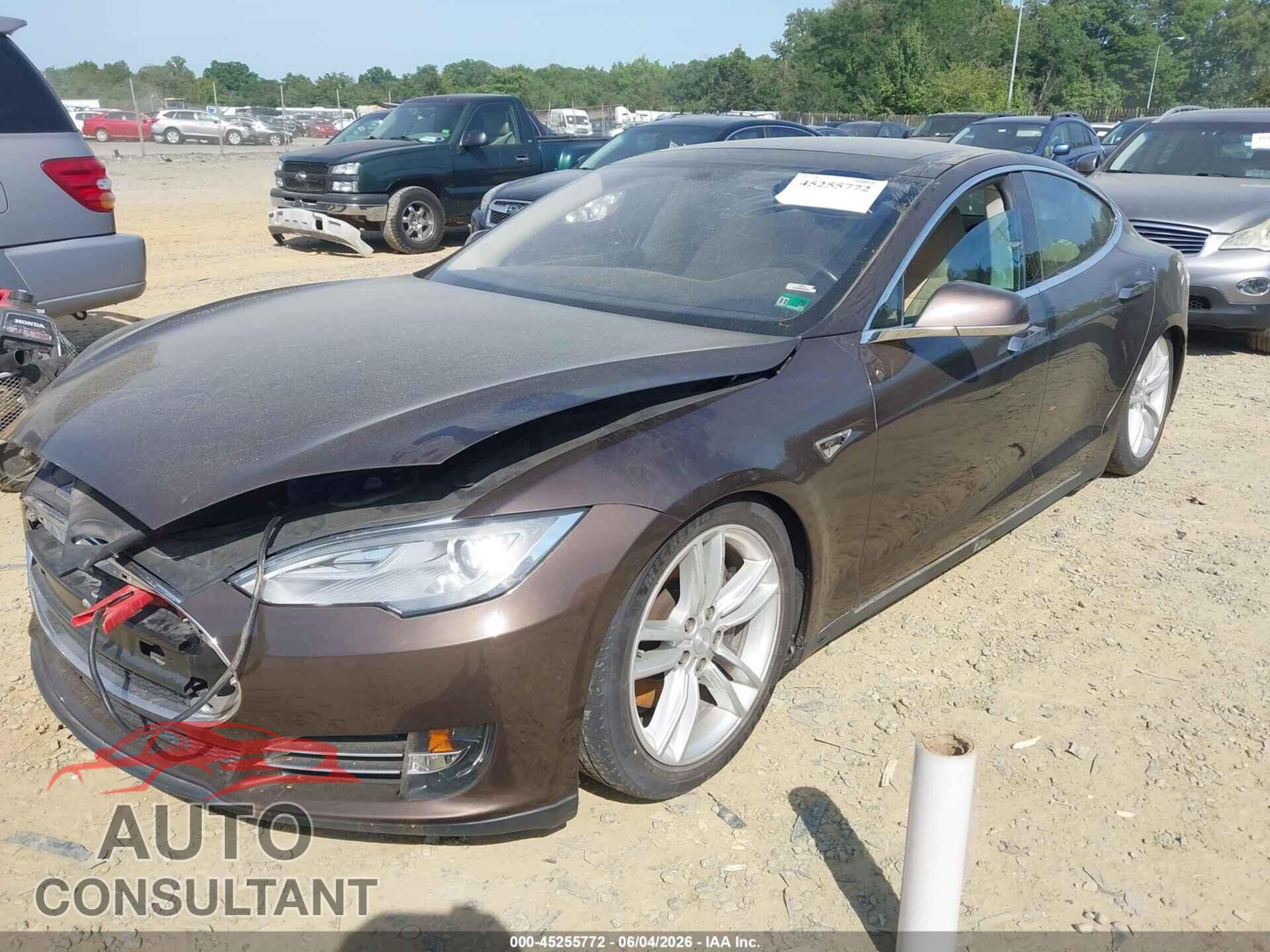 TESLA MODEL S 2013 - 5YJSA1DG5DFP04978