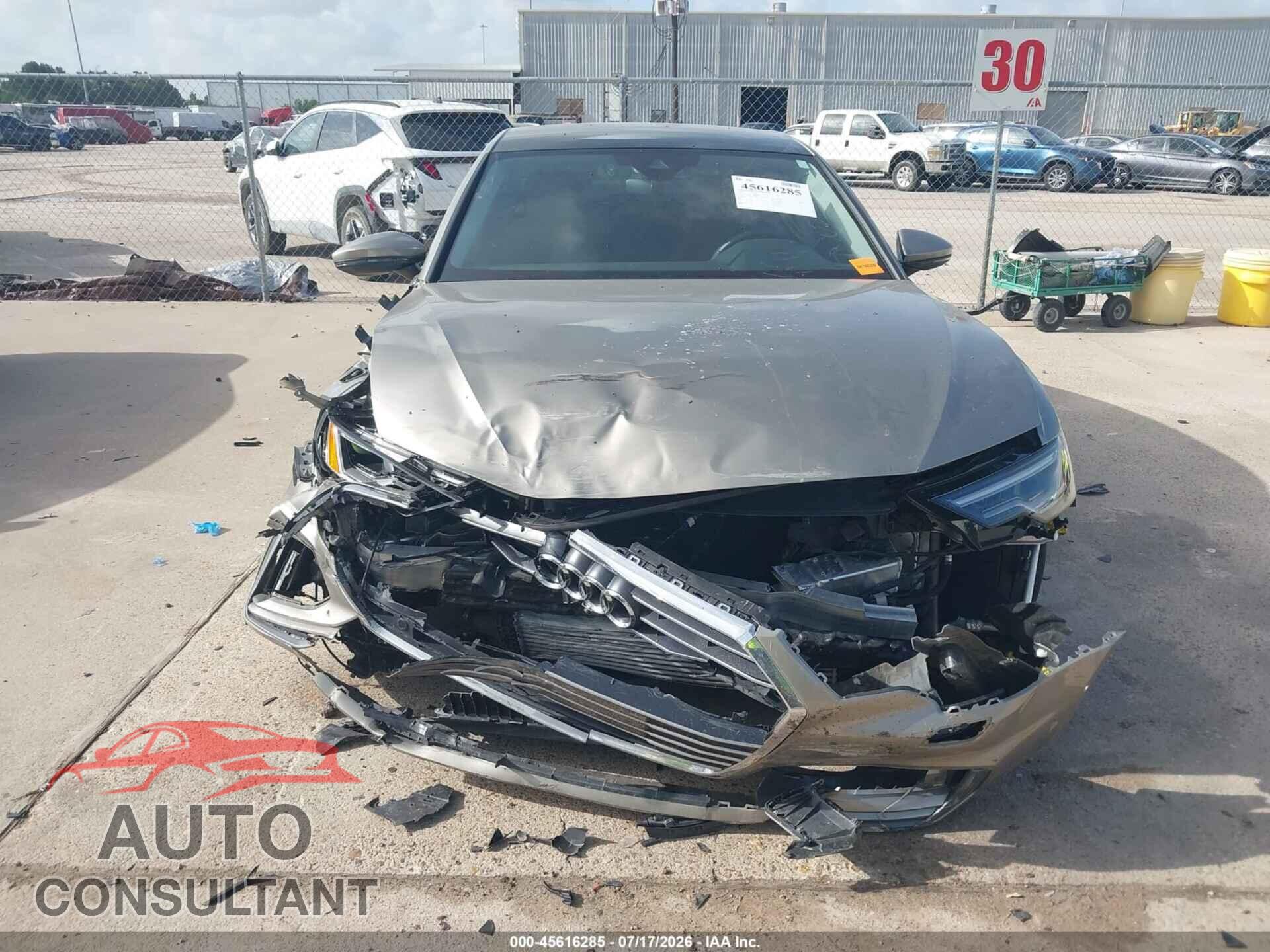 AUDI A6 2019 - WAUL2AF22KN093600