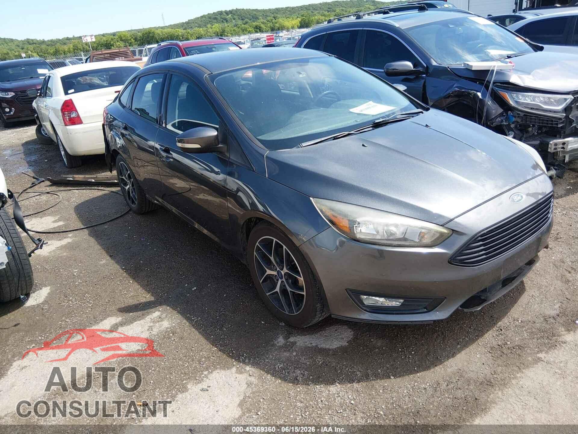 FORD FOCUS 2017 - 1FADP3FEXHL229769