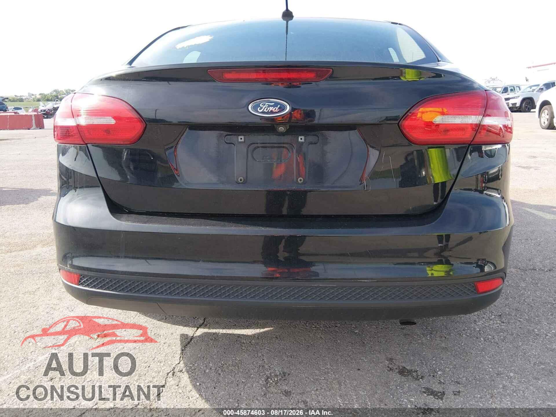 FORD FOCUS 2017 - 1FADP3F21HL284178