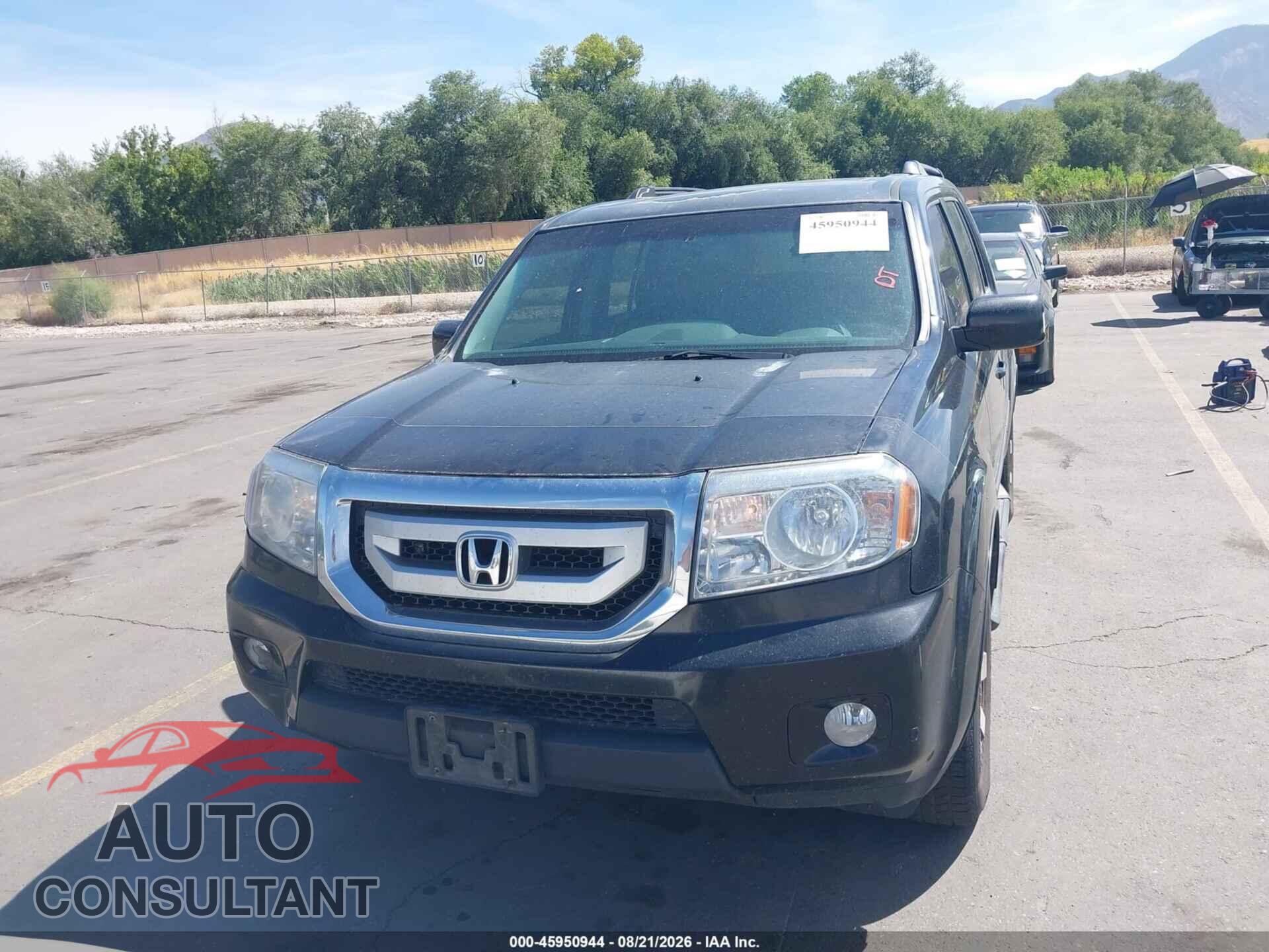 HONDA PILOT 2011 - 5FNYF4H90BB017560