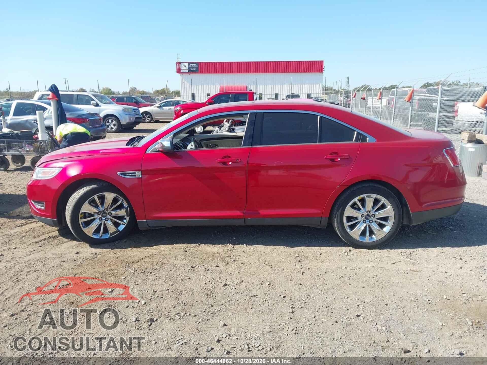 FORD TAURUS 2010 - 1FAHP2FW2AG148879