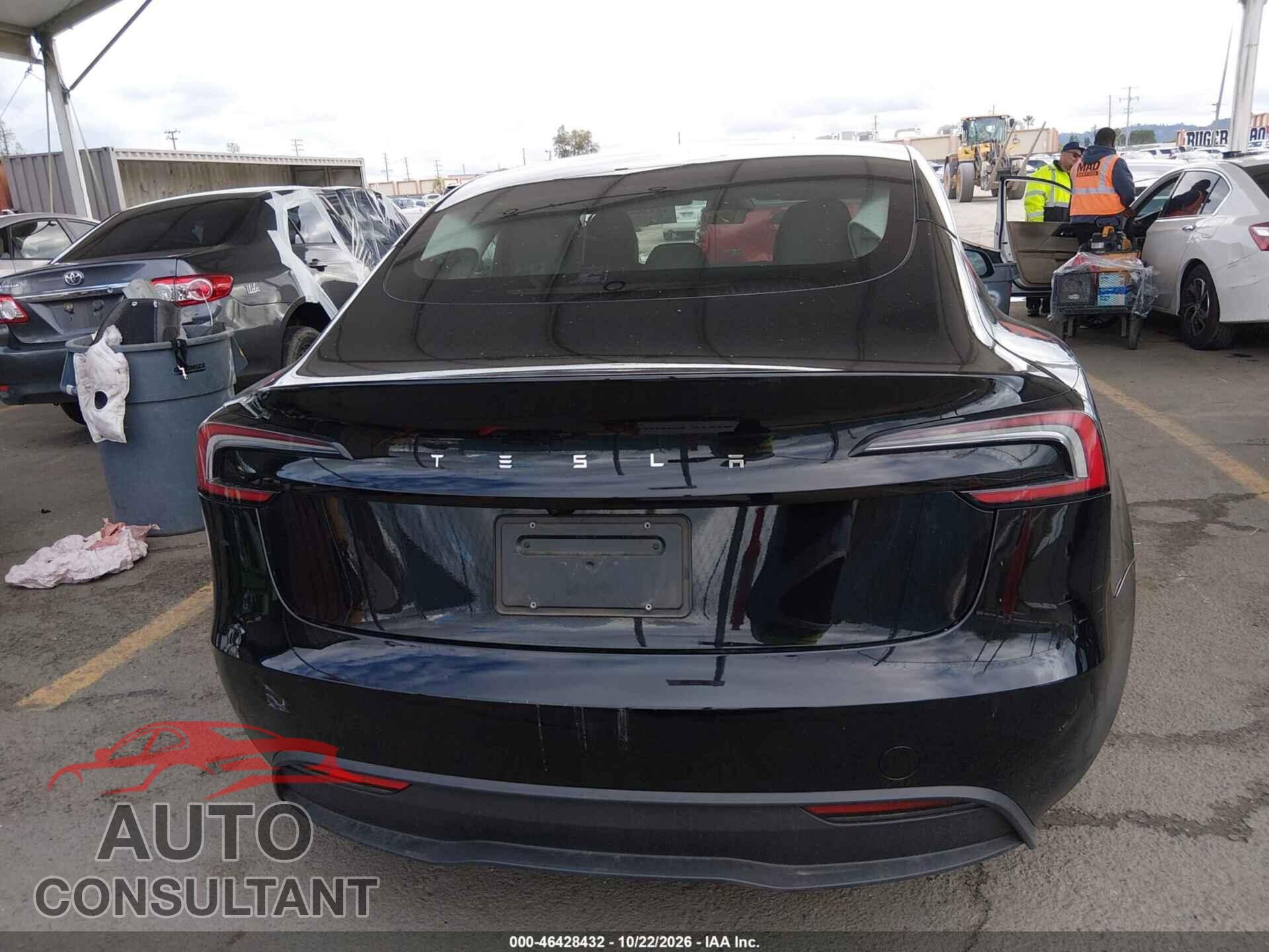 TESLA MODEL 3 2024 - 5YJ3E1EA5RF732810