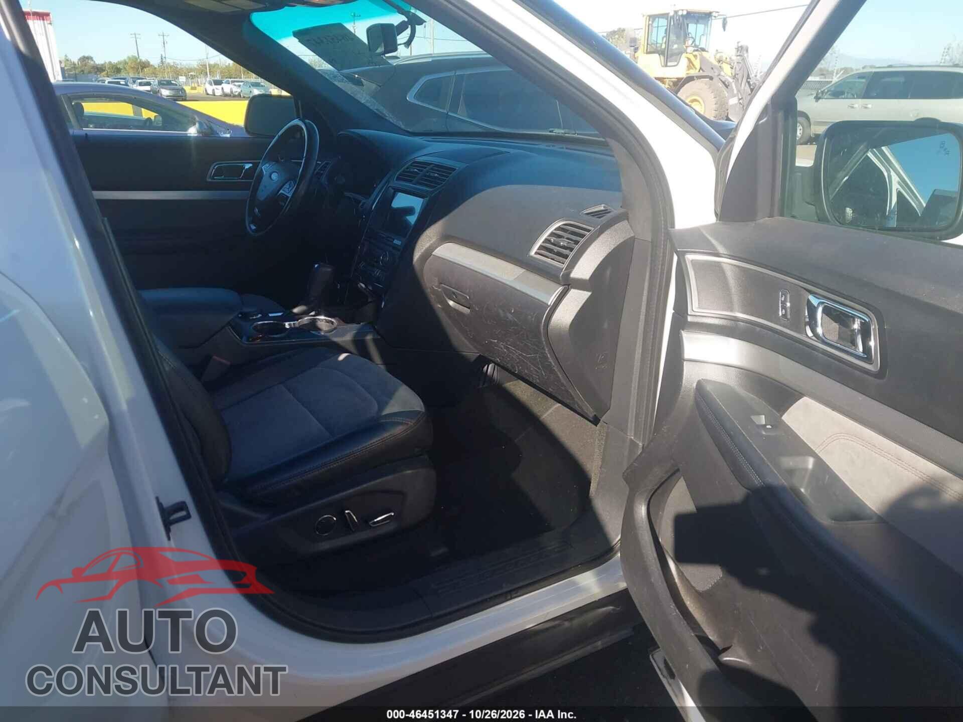 FORD EXPLORER 2017 - 1FM5K8D88HGA04018