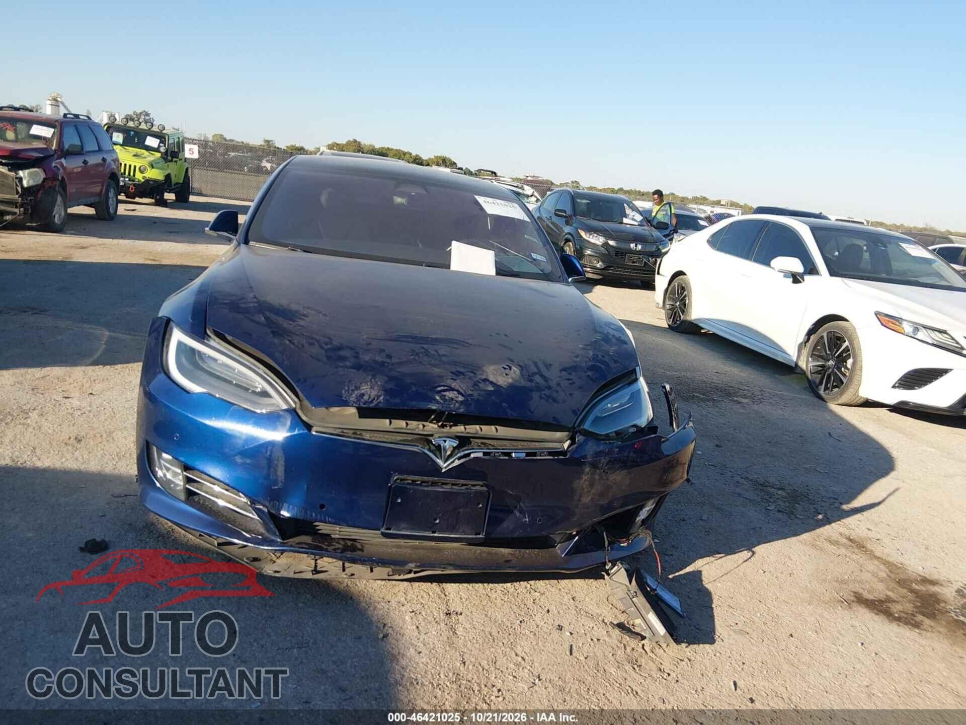 TESLA MODEL S 2017 - 5YJSA1E2XHF216179