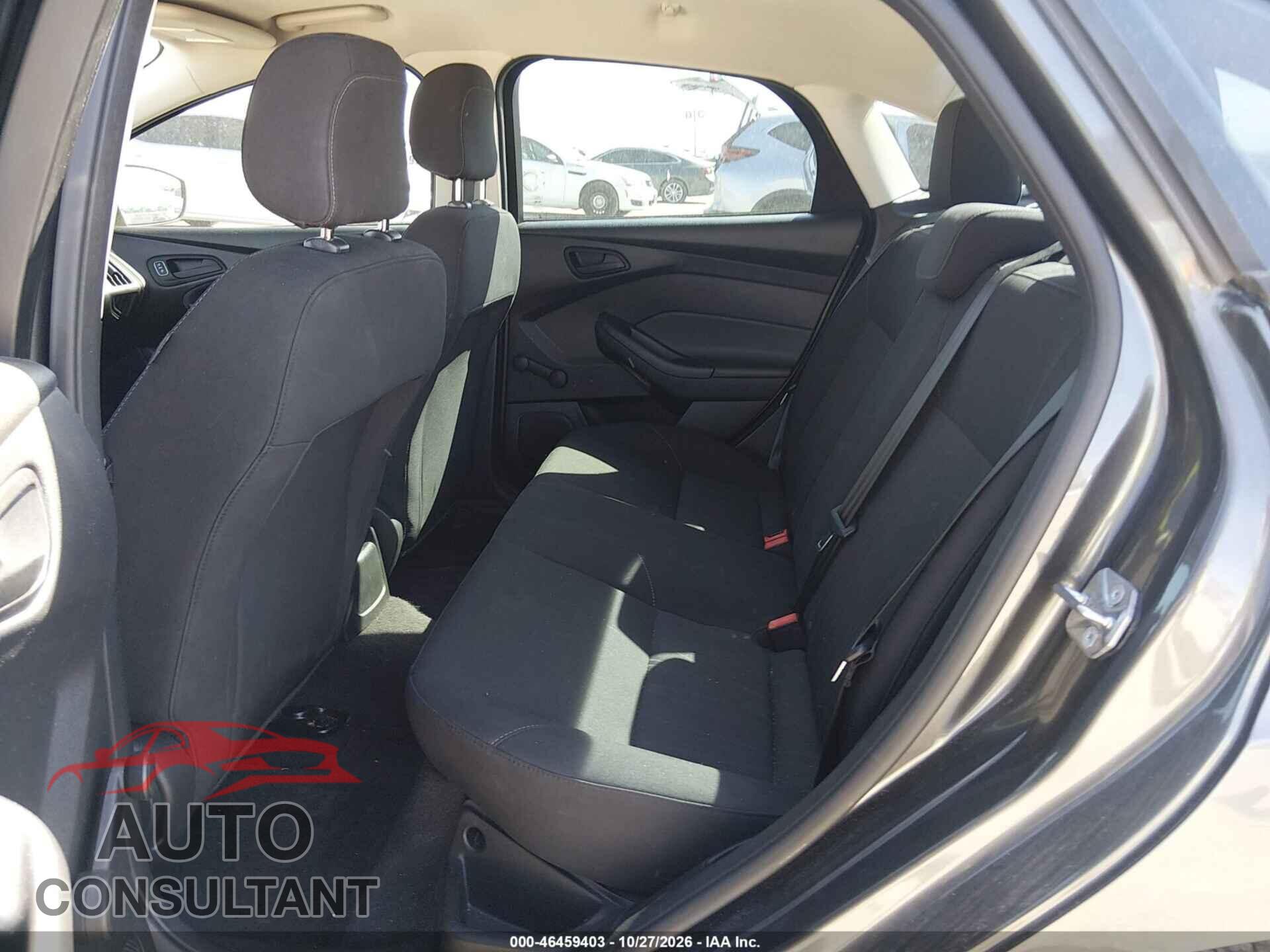 FORD FOCUS 2017 - 1FADP3E27HL235357