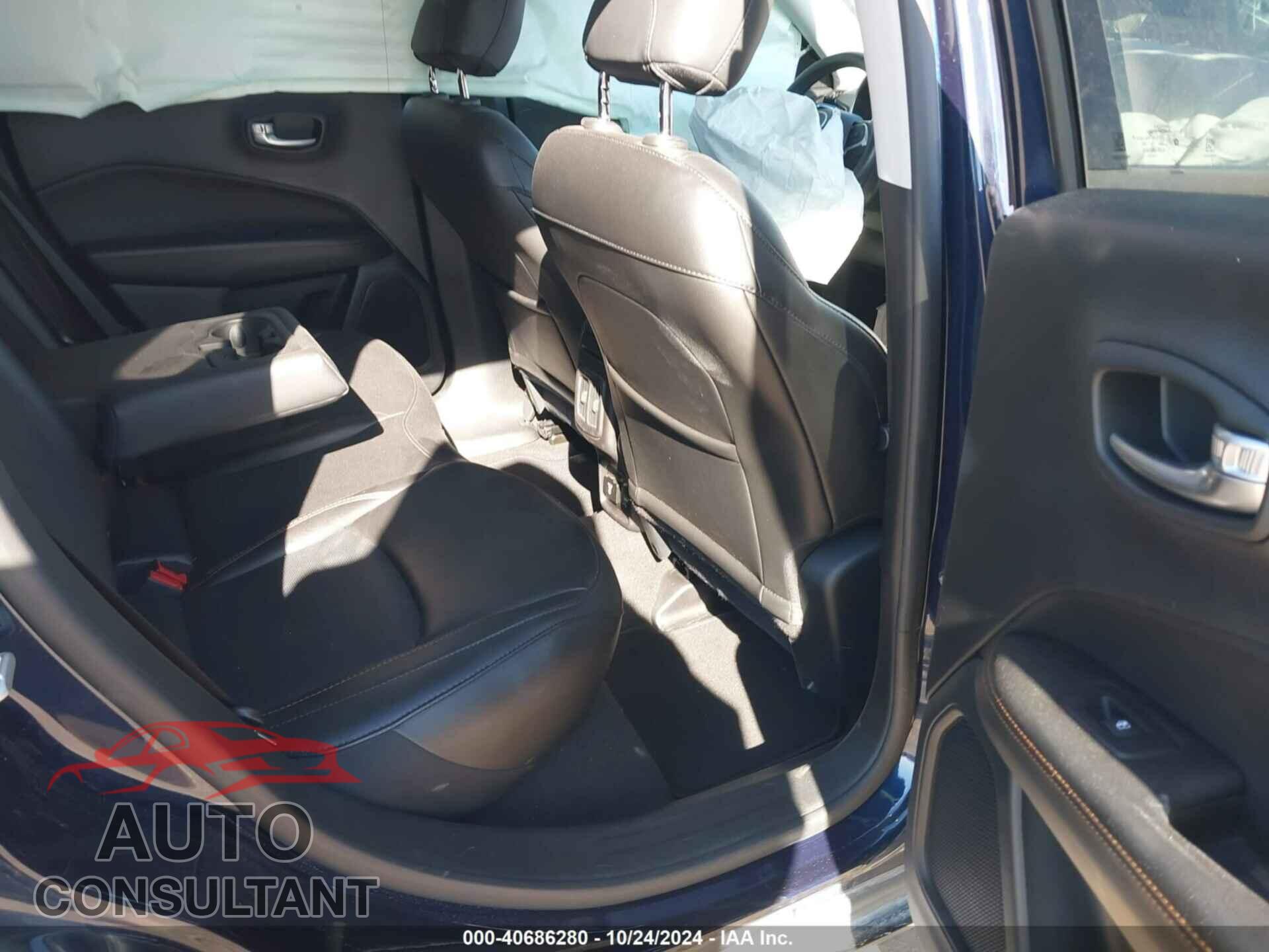 JEEP COMPASS 2020 - 3C4NJDCB0LT216025
