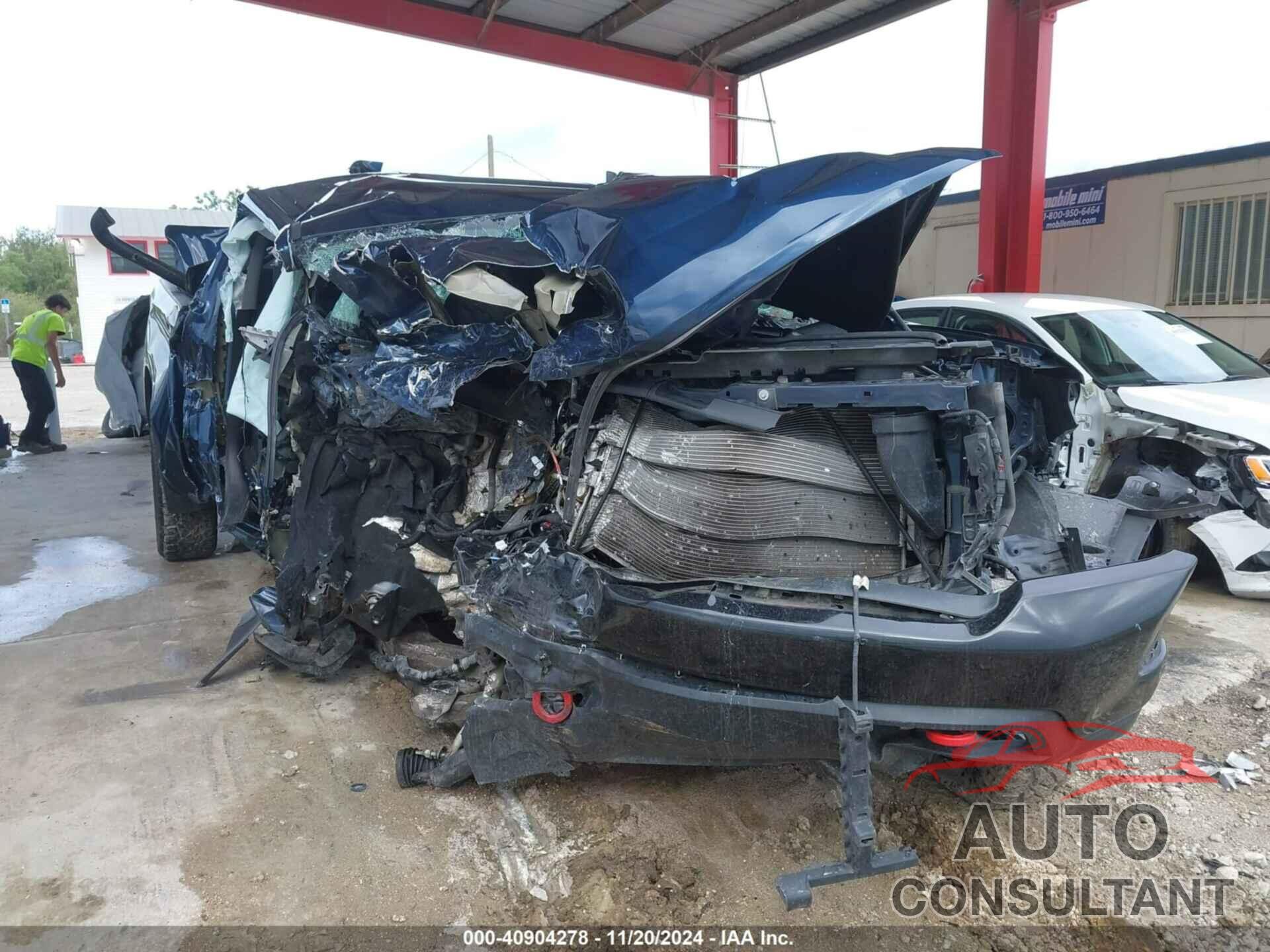 CHEVROLET SILVERADO 1500 2020 - 1GCPYFED0LZ373495