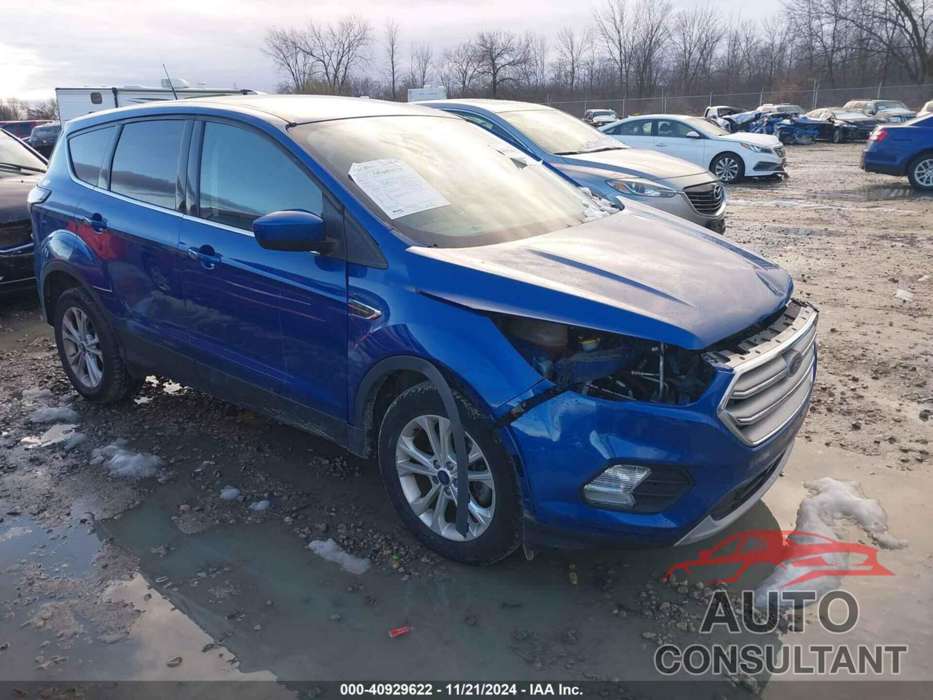 FORD ESCAPE 2017 - 1FMCU0GD4HUE06017