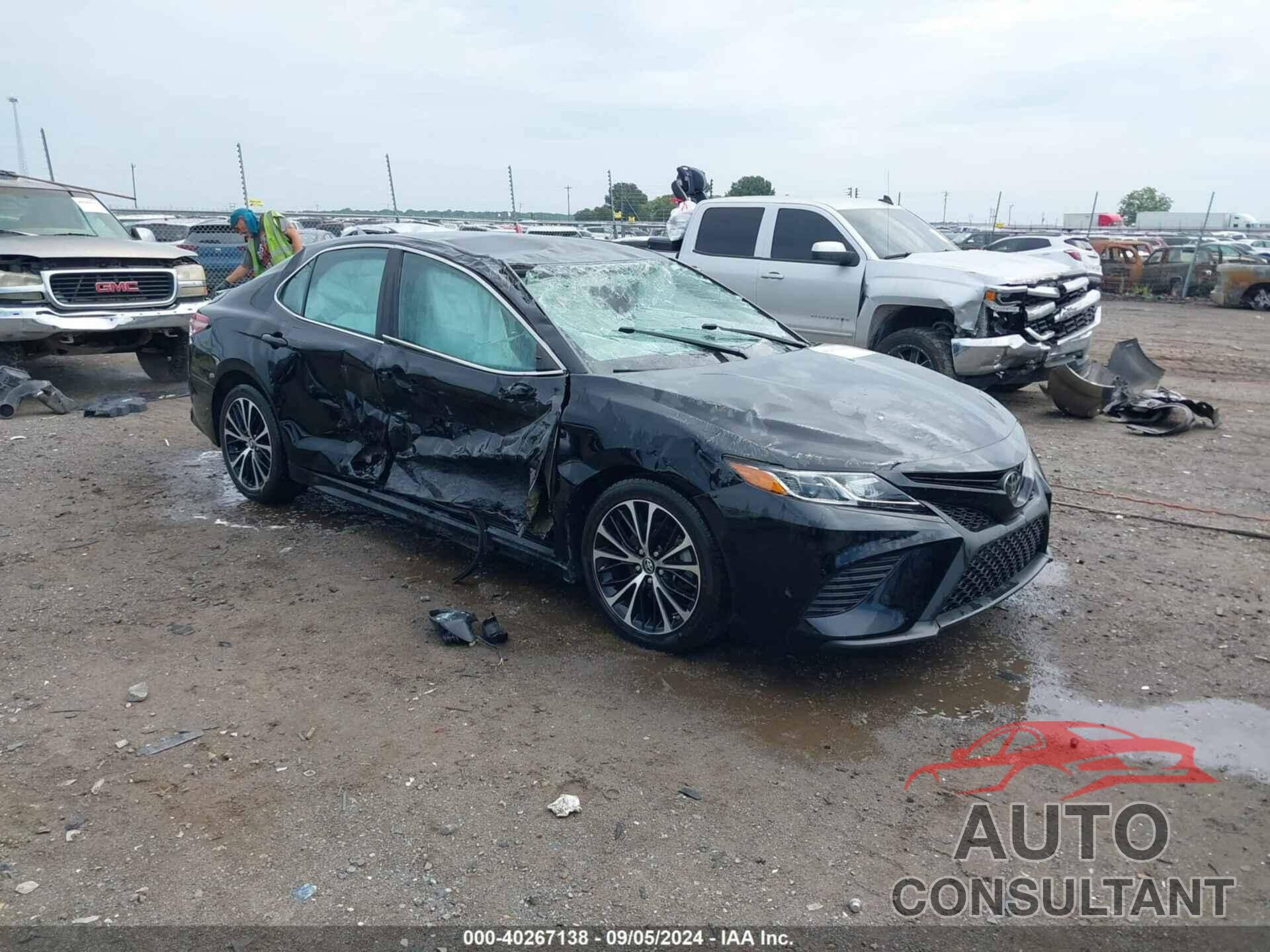 TOYOTA CAMRY 2019 - 4T1B11HK0KU173980