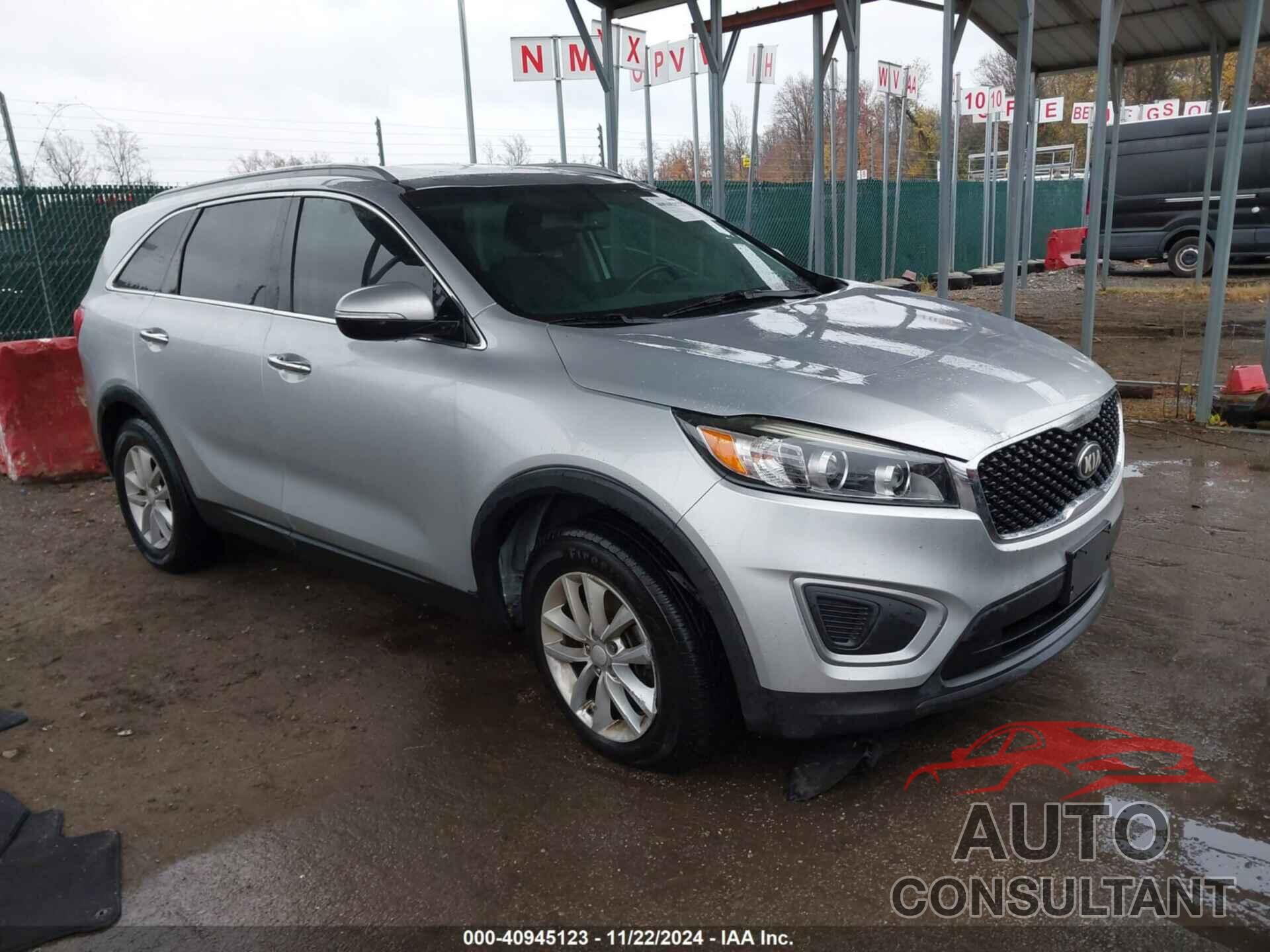 KIA SORENTO 2017 - 5XYPG4A37HG283786