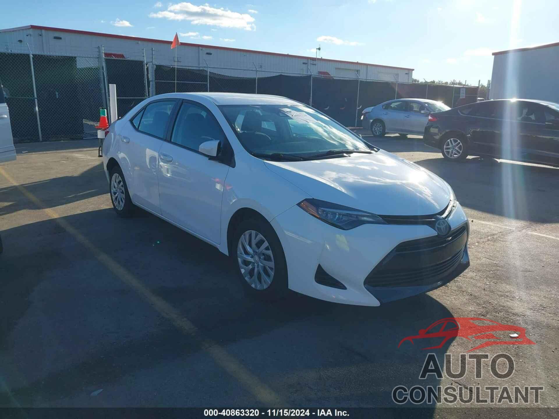 TOYOTA COROLLA 2018 - 5YFBURHE1JP850163