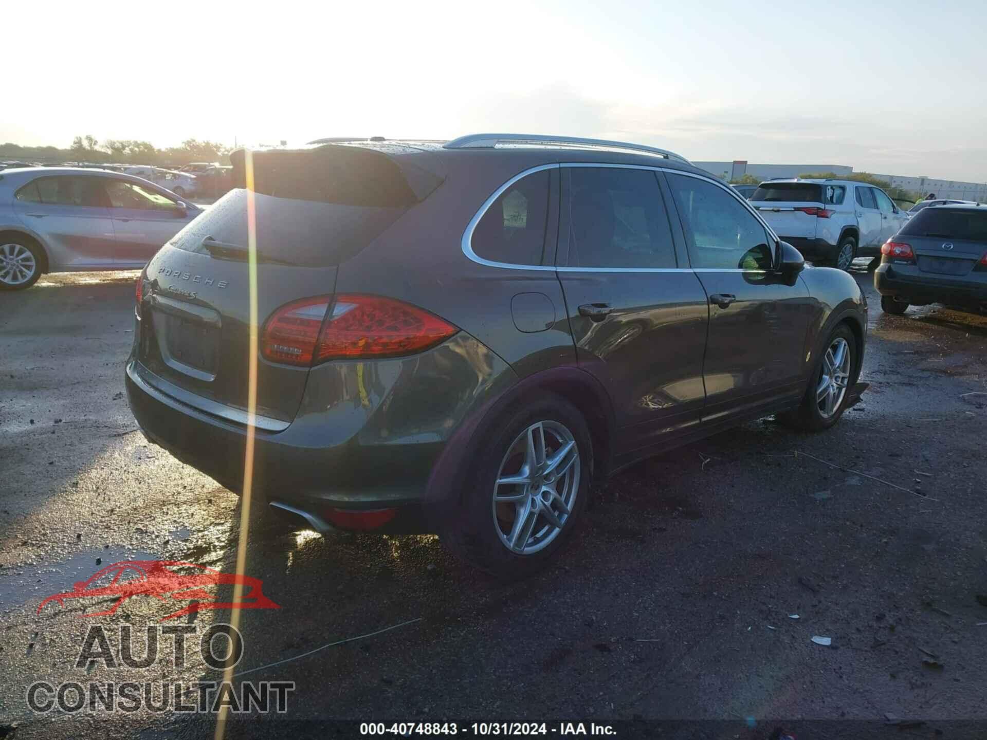 PORSCHE CAYENNE 2012 - WP1AB2A25CLA43261