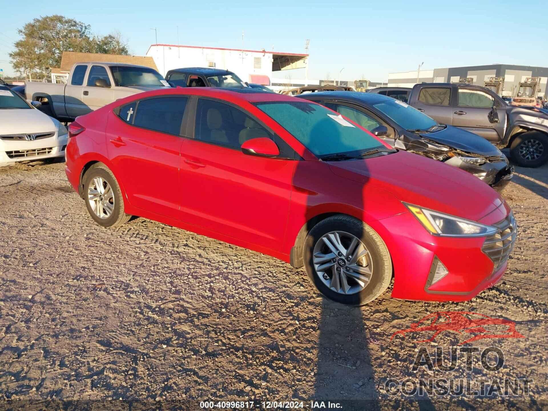 HYUNDAI ELANTRA 2019 - 5NPD84LF5KH451917