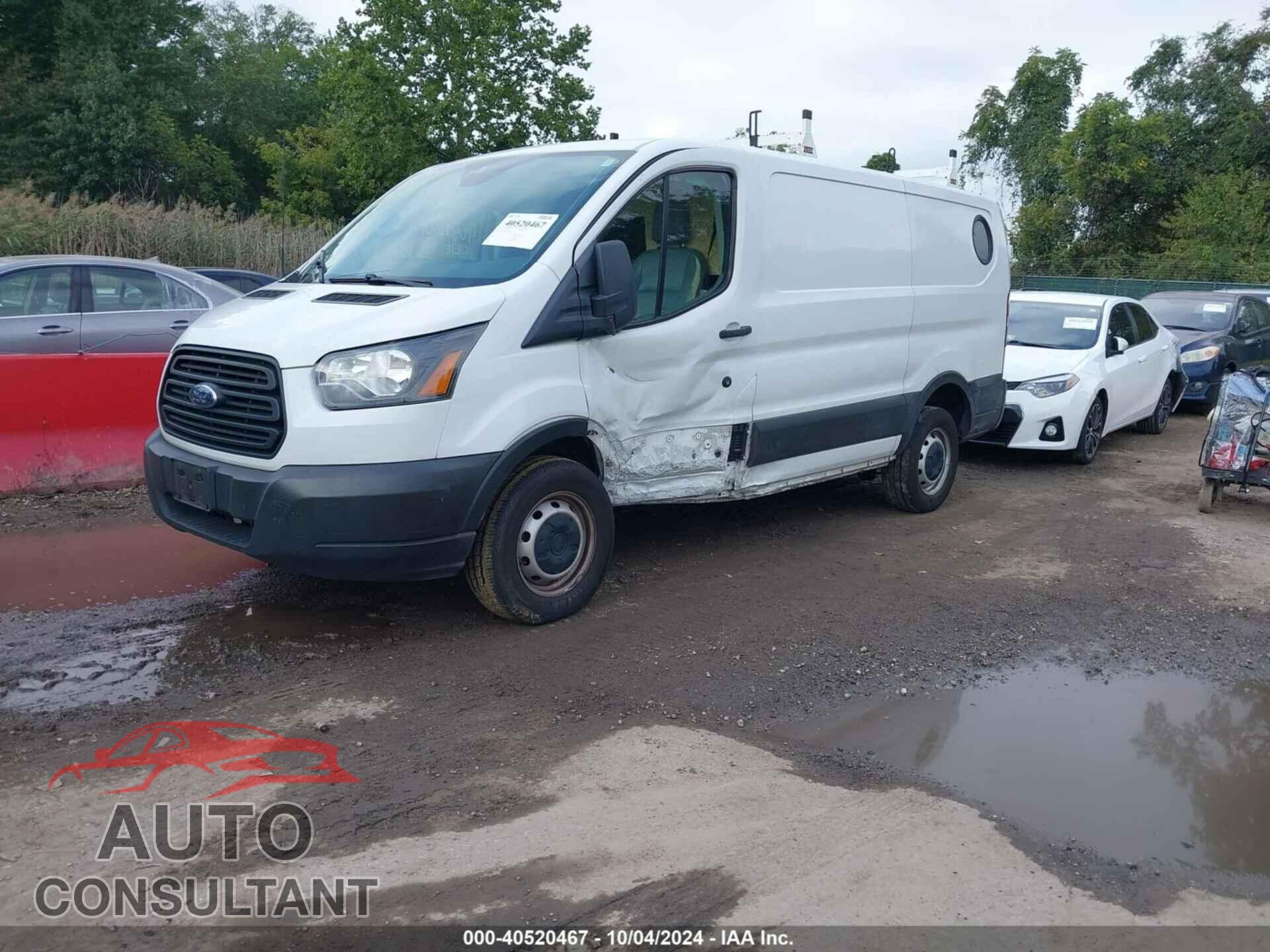FORD TRANSIT-250 2019 - 1FTYR1YM0KKA22660
