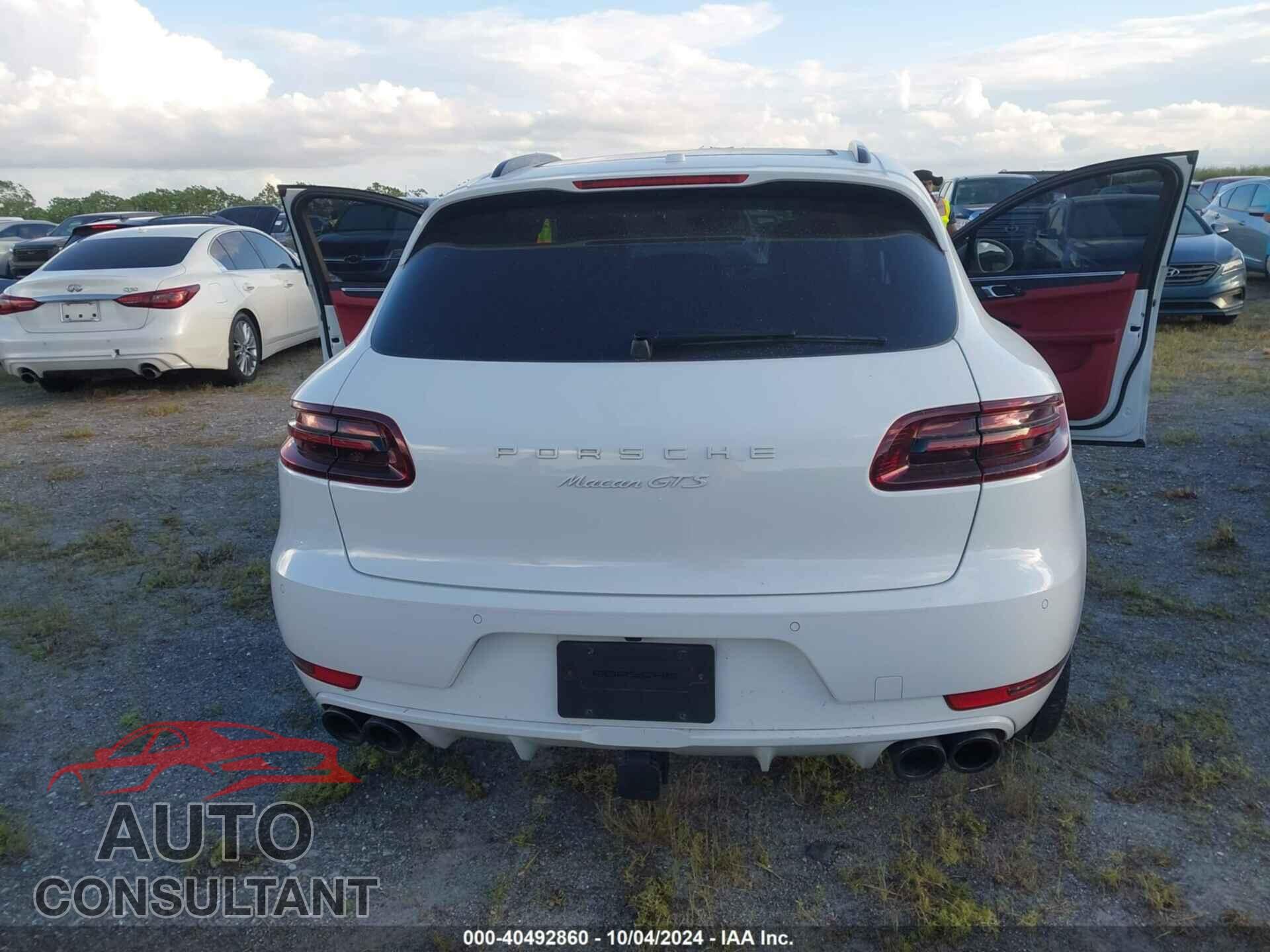 PORSCHE MACAN 2017 - WP1AG2A55HLB55965