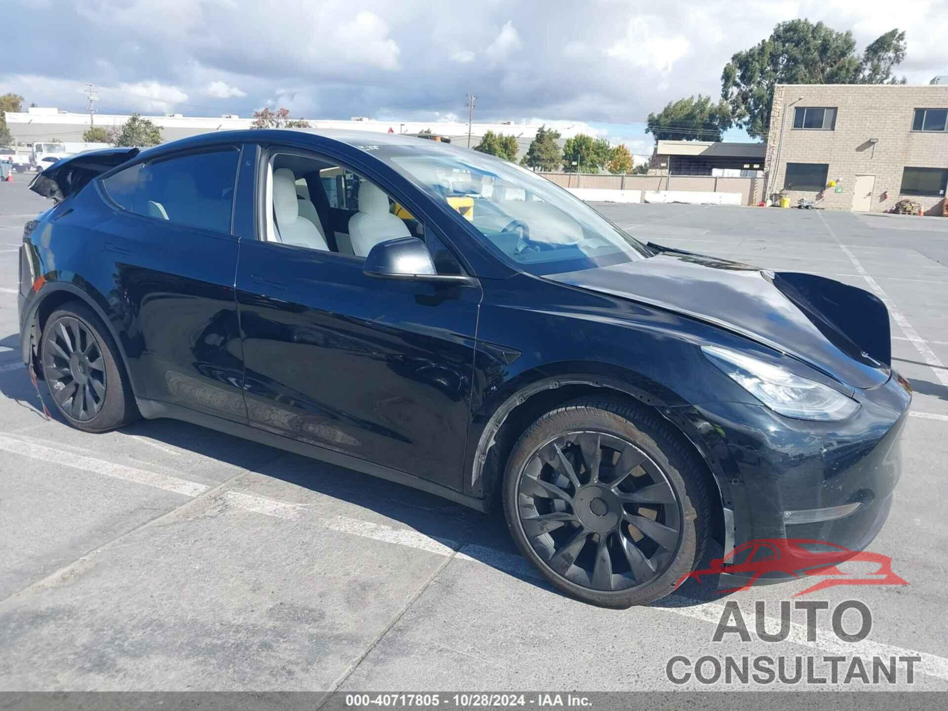 TESLA MODEL Y 2021 - 5YJYGAEEXMF244190
