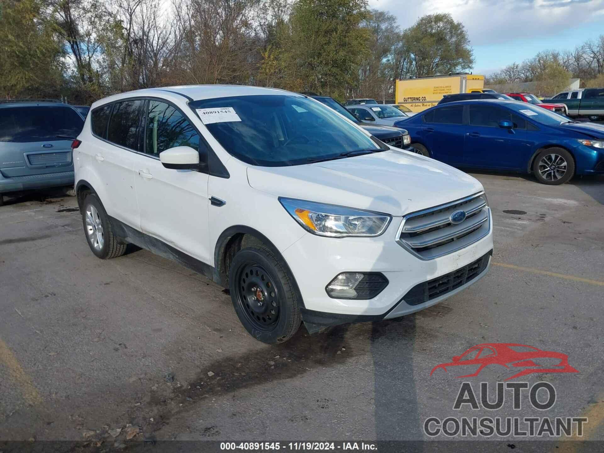 FORD ESCAPE 2019 - 1FMCU9GD0KUB11055