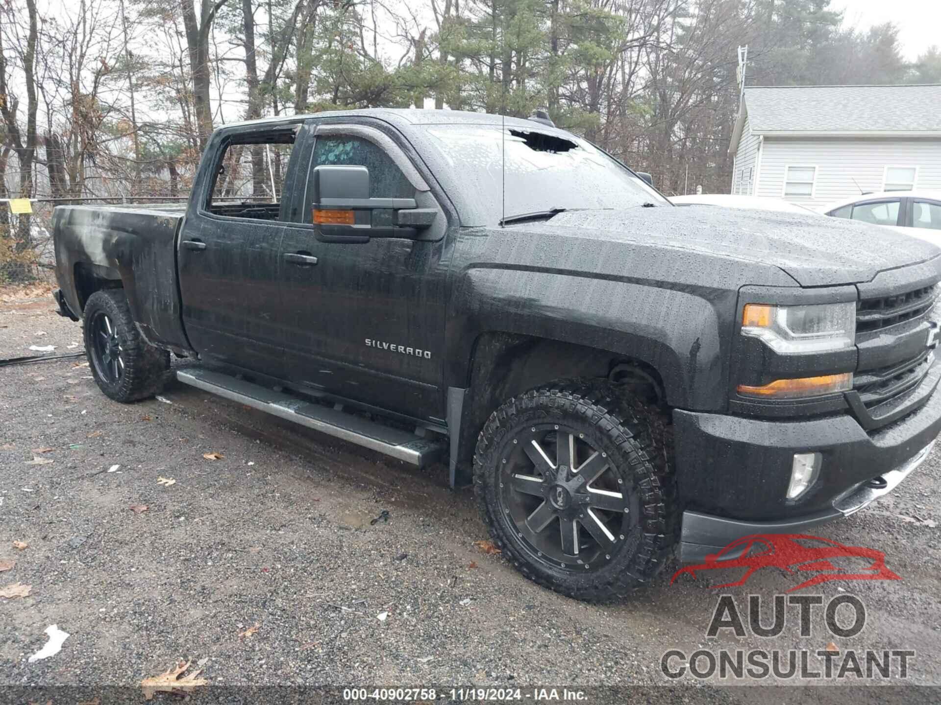 CHEVROLET SILVERADO 1500 2017 - 1GCUKREC1HF198471