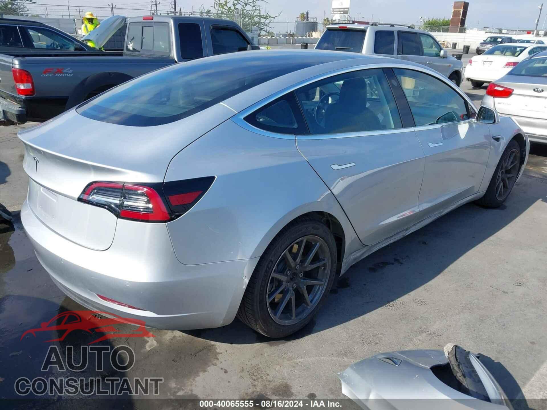 TESLA MODEL 3 2018 - 5YJ3E1EA6JF077366