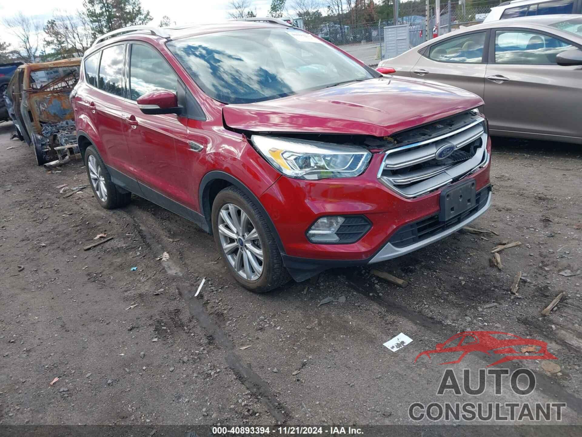 FORD ESCAPE 2017 - 1FMCU9J93HUC44454