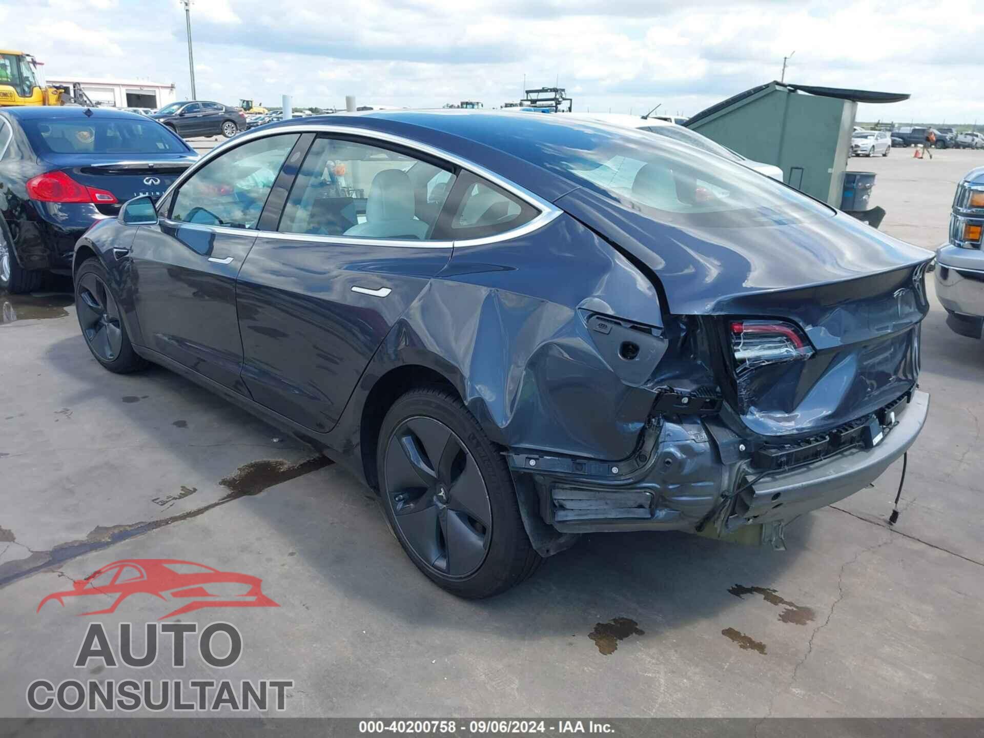 TESLA MODEL 3 2018 - 5YJ3E1EA0JF166723