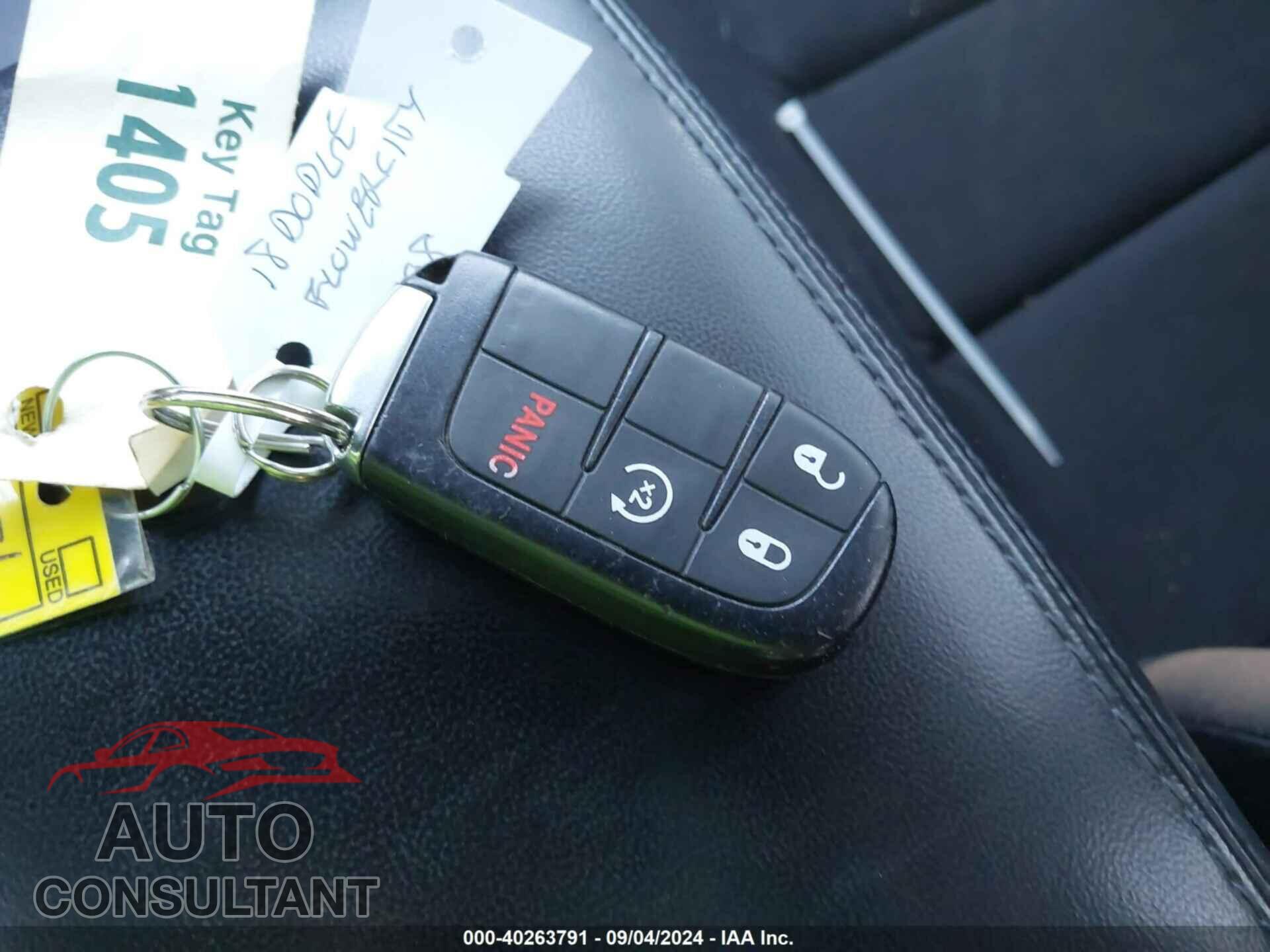 DODGE DURANGO 2018 - 1C4RDJAG2JC176268